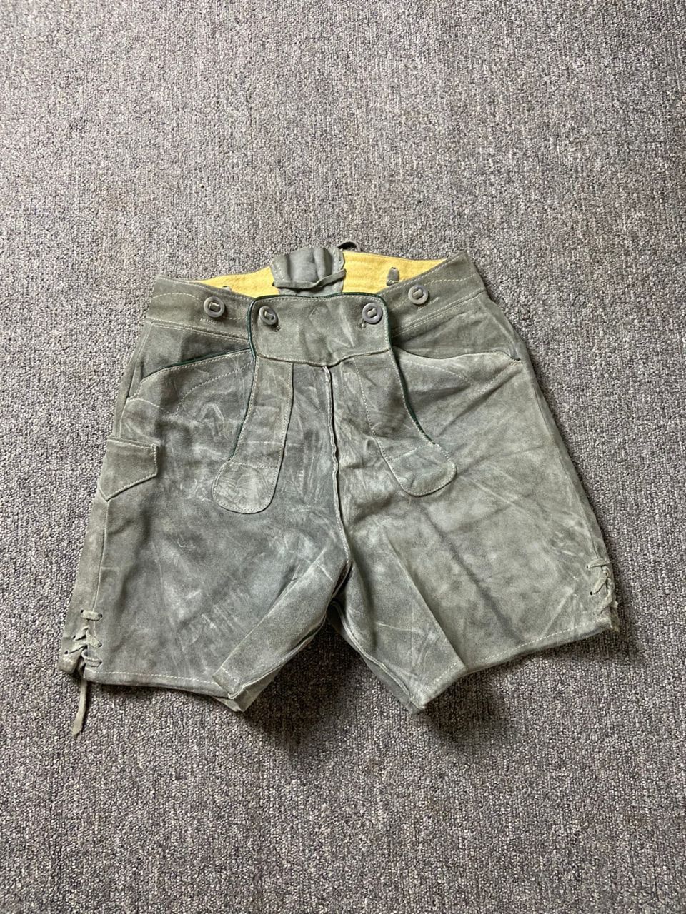 Japanese Brand Japanese Brand Leather Suede Shorts (182) Size US 26 / EU 42 - 1 Thumbnail