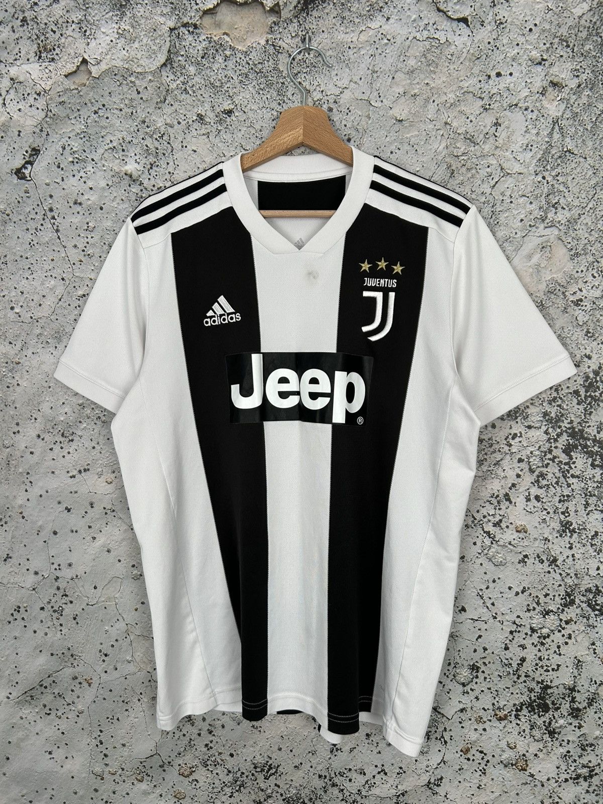 Adidas Adidas Juventus Turin Soccer Jersey Football Sport Rare Size US M / EU 48-50 / 2 - 1 Thumbnail