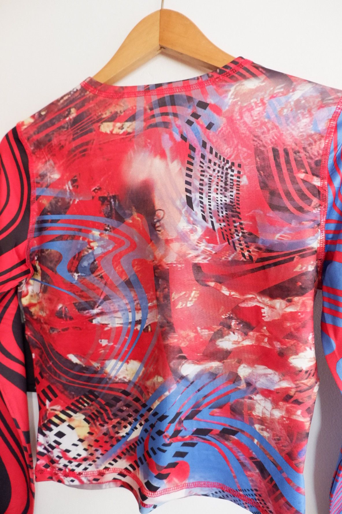 20471120 Vintage Boobs Printed Polyester Long sleeve Size M / US 6-8 / IT 42-44 - 4 Thumbnail