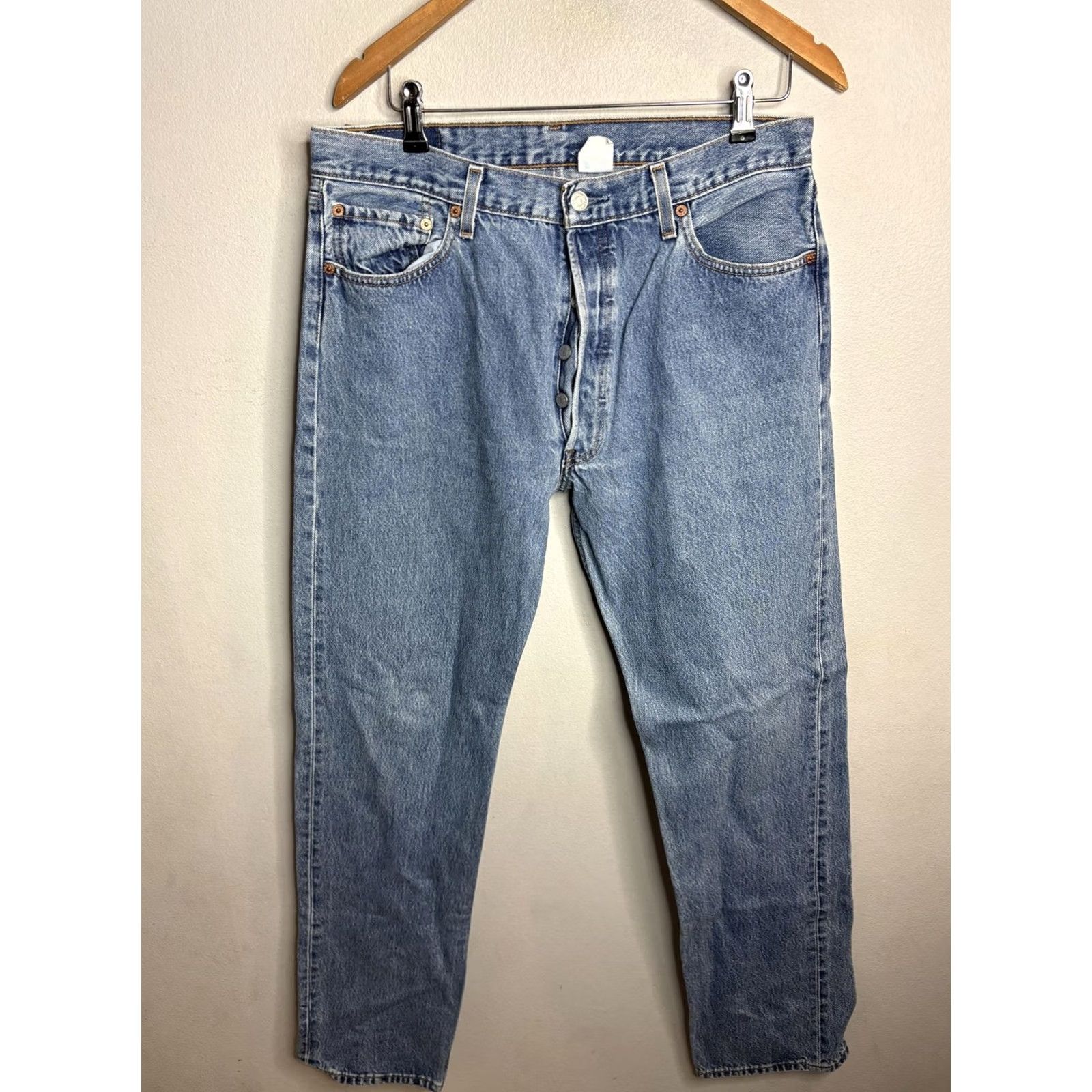 Levi's Levis 501 Jeans Mens 36x34 Light Wash Blue Denim Button Fly Straight Leg Classic Size US 36 / EU 52 - 6 Thumbnail