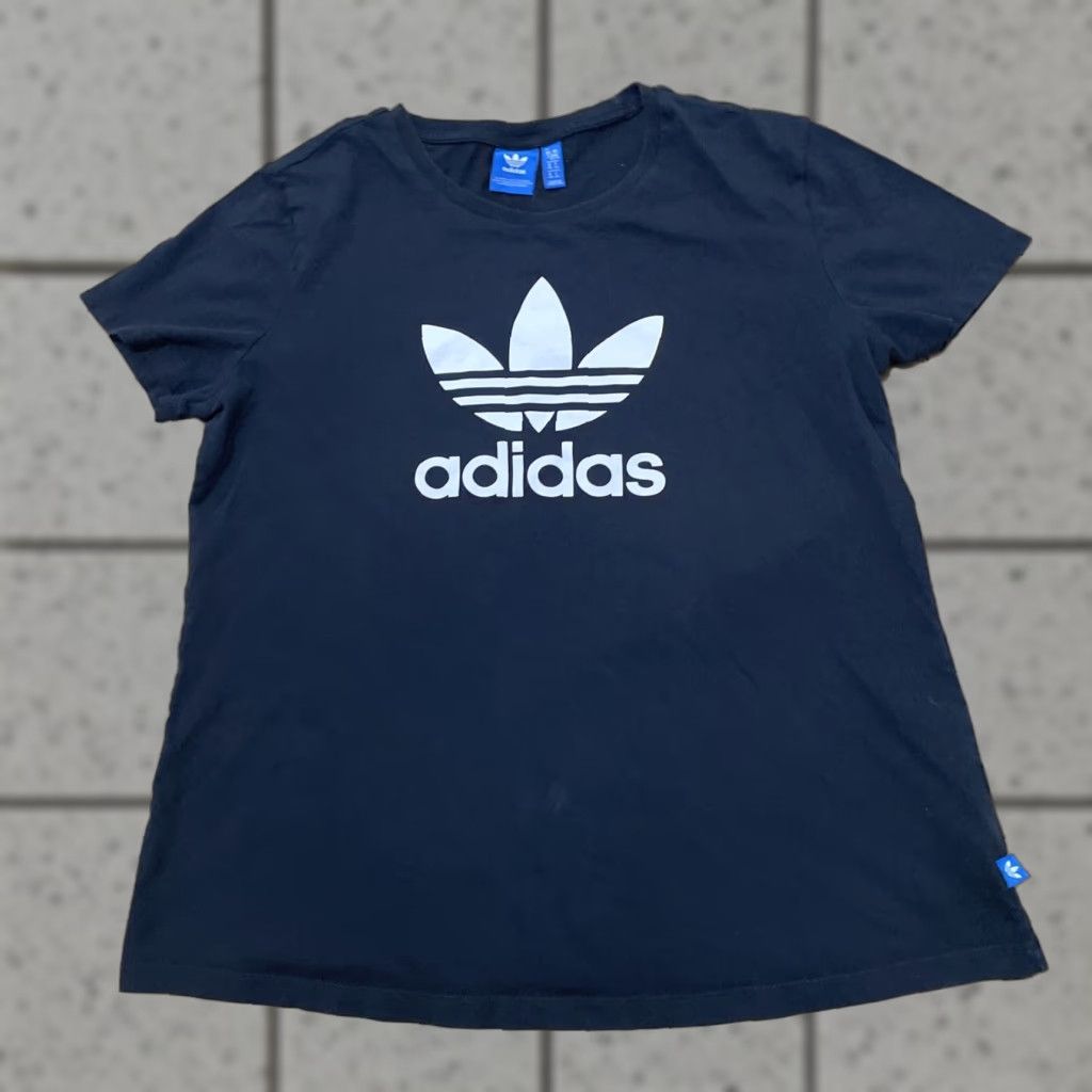 Adidas VINTAGE ADIDAS T Shirt XL Womens Black White Skater Trefoil Logo Sewn Tag Y2k Vtg Tee Size XL / US 12-14 / IT 48-50 - 1 Thumbnail