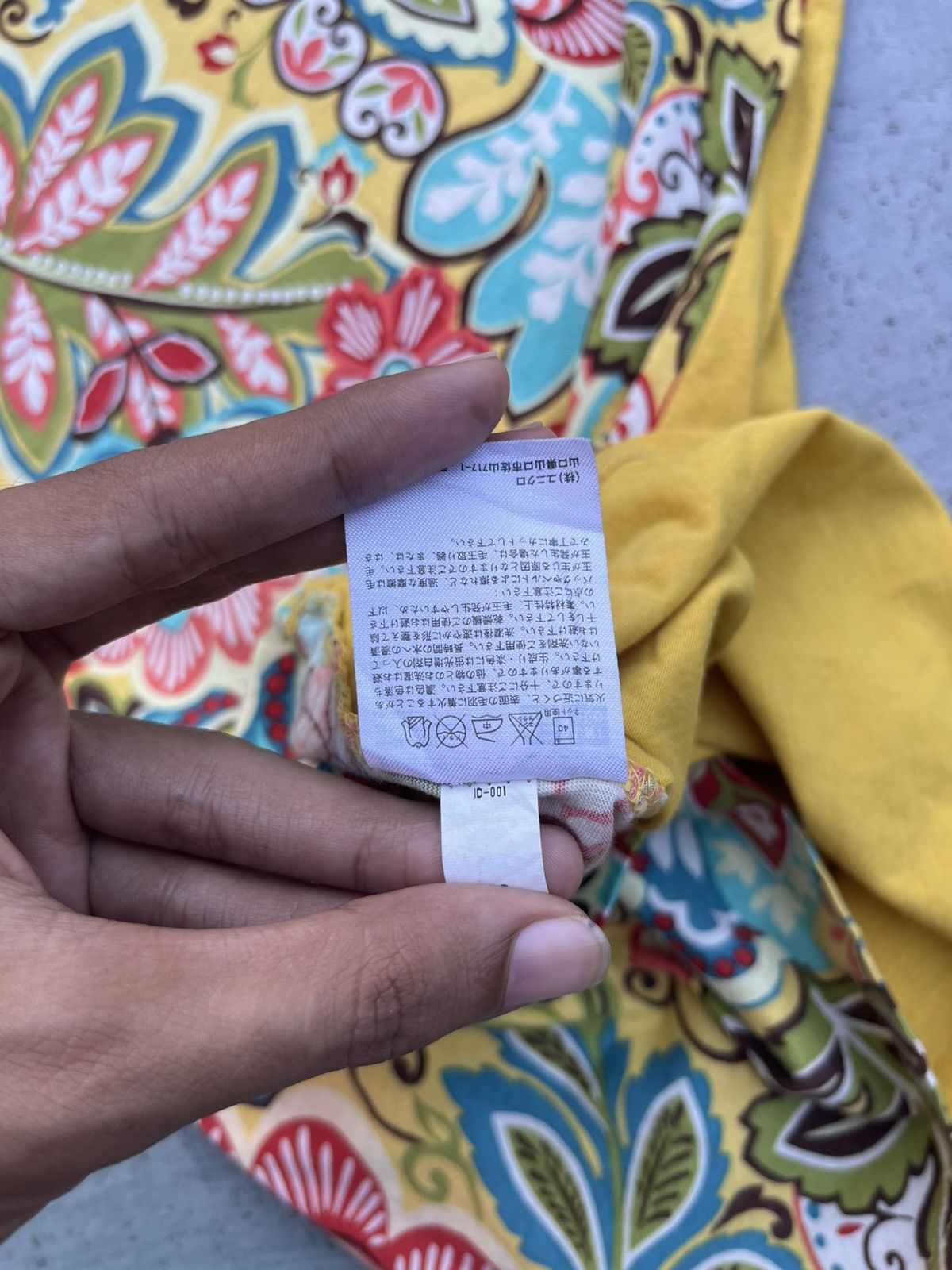 Designer × Japanese Brand × Uniqlo UNIQLO X VERA BRADLEY FLOWER TEE Size US S / EU 44-46 / 1 - 2 Thumbnail