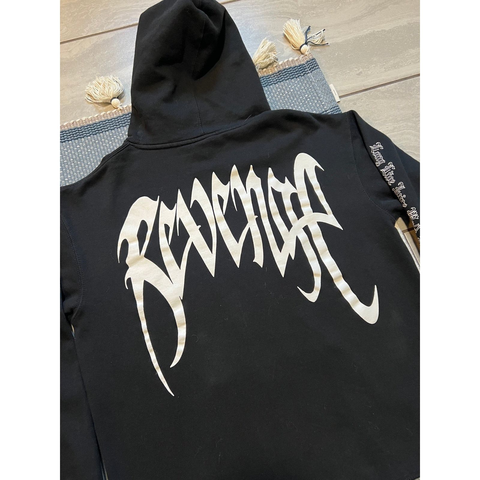 Revenge Juice Wrld X Revenge Photo Hoodie Black Used Size Large Size US L / EU 52-54 / 3 - 4 Thumbnail