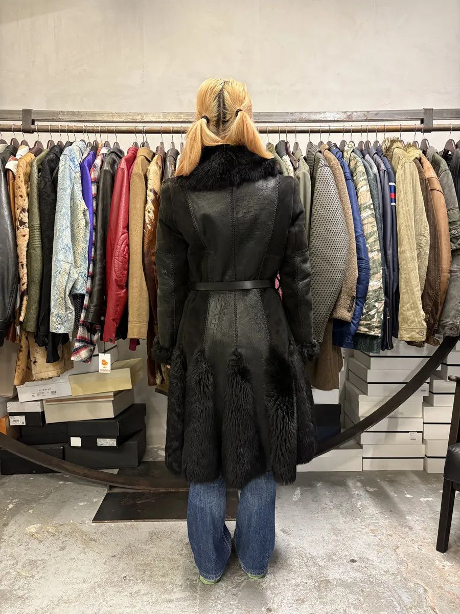 Roberto Cavalli AW2010 Cavalli Black Leather Crocodile Effect Fur Royal Long Jacket Size M / US 6-8 / IT 42-44 - 4 Thumbnail