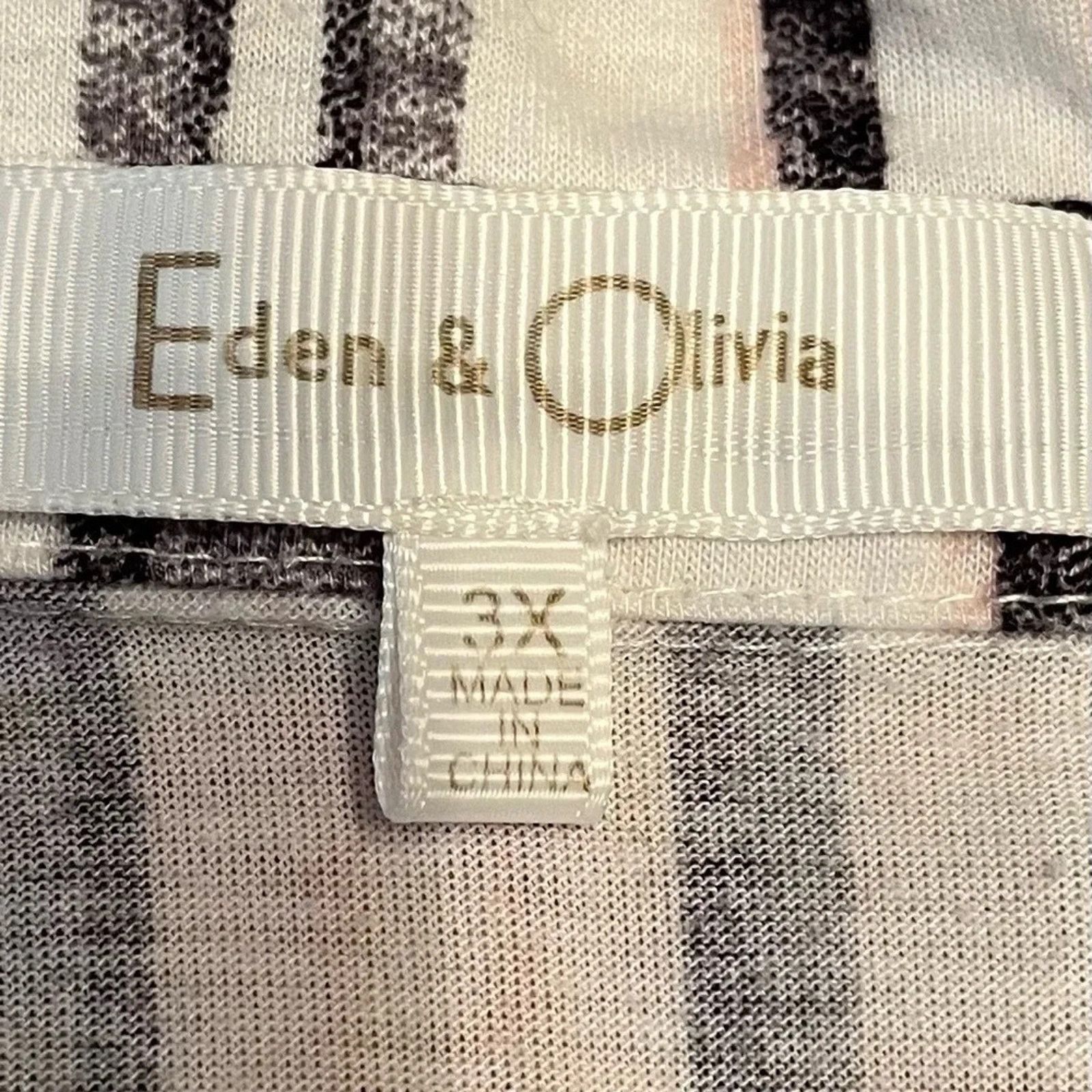 The Unbranded Brand Eden & Olivia long sleeved blouse, size 3X Size 3XL / US 20-22 - 3 Thumbnail