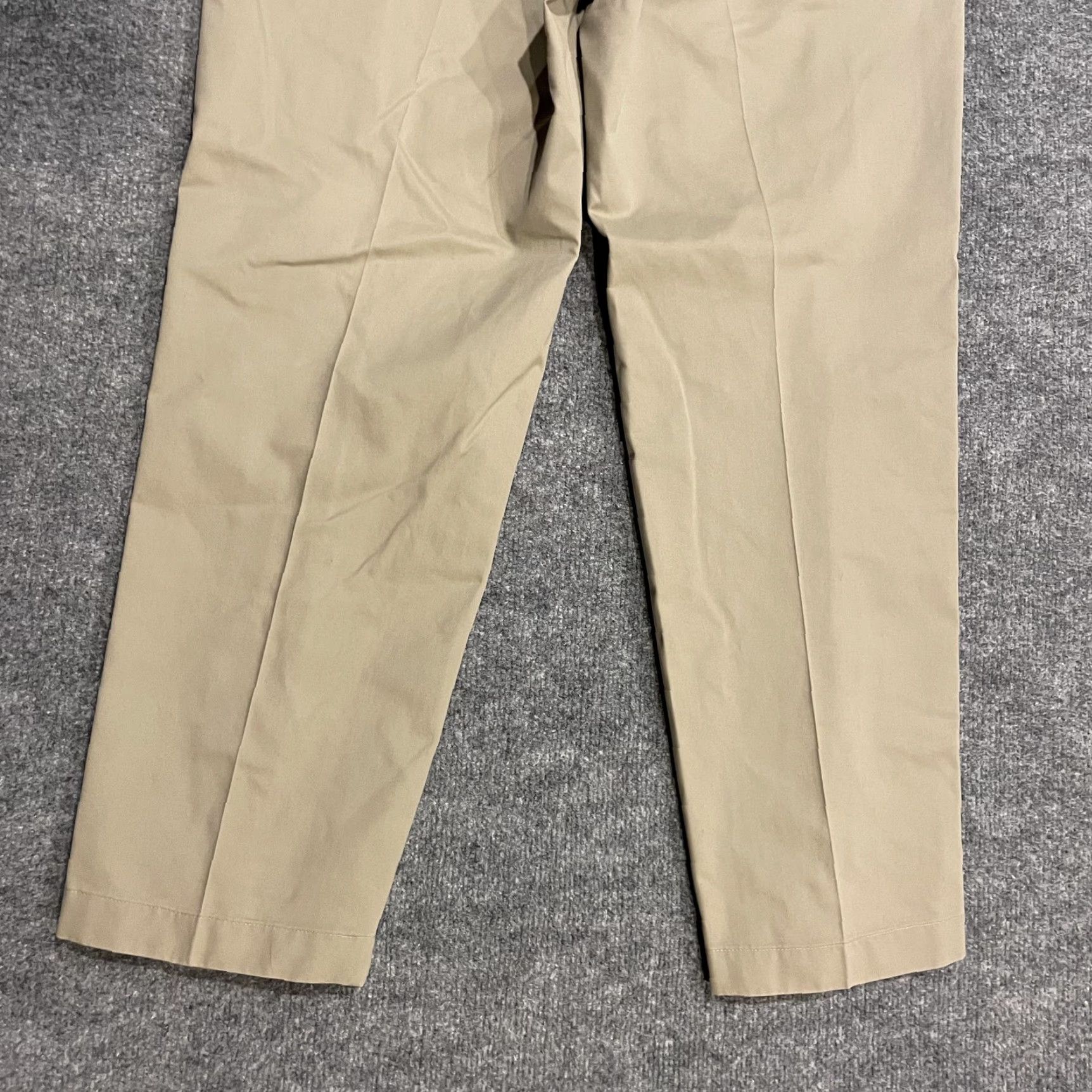 Brooks Brothers VINTAGE: No. (Oops) Size US 35 - 6 Thumbnail