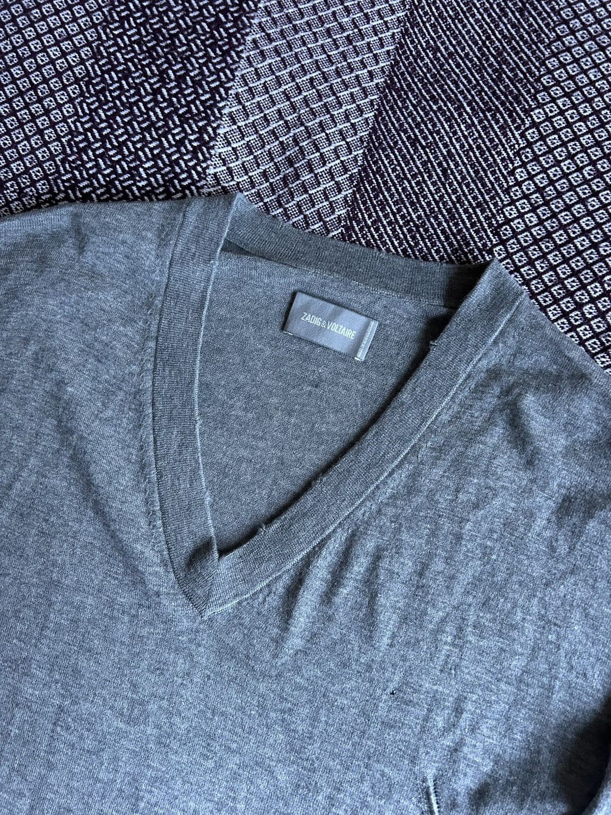Zadig & Voltaire Vintage Zadig & Voltaire V-neck Jumper Sweater Basic Size L Size US L / EU 52-54 / 3 - 7 Thumbnail