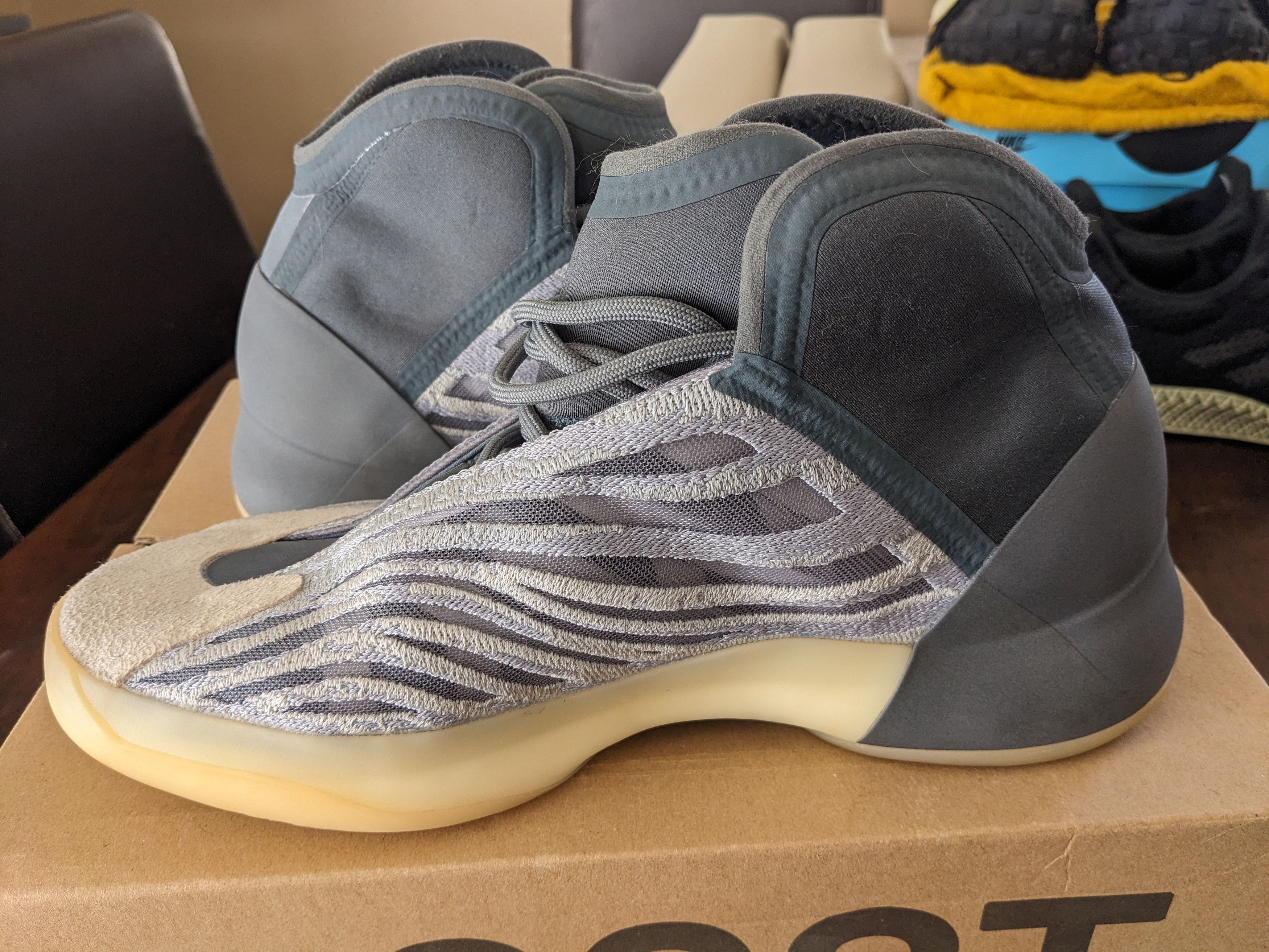 Yeezy Yeezy Quantum Mono Carbon Size US 11 / EU 44 - 7 Thumbnail