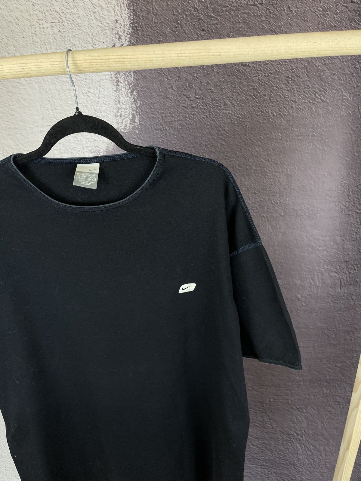 Nike Nike vintage y2k black small logo basic tee shirt Size US XL / EU 56 / 4 - 7 Thumbnail