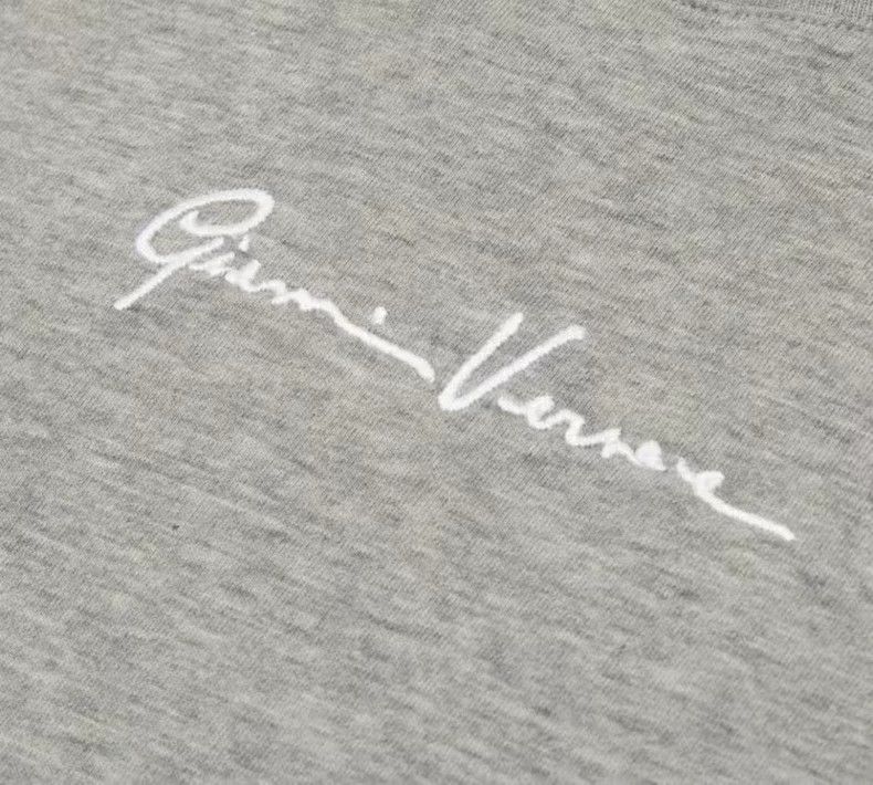 Versace Versace Signed embroidered T-shirt Size US XL / EU 56 / 4 - 5 Thumbnail