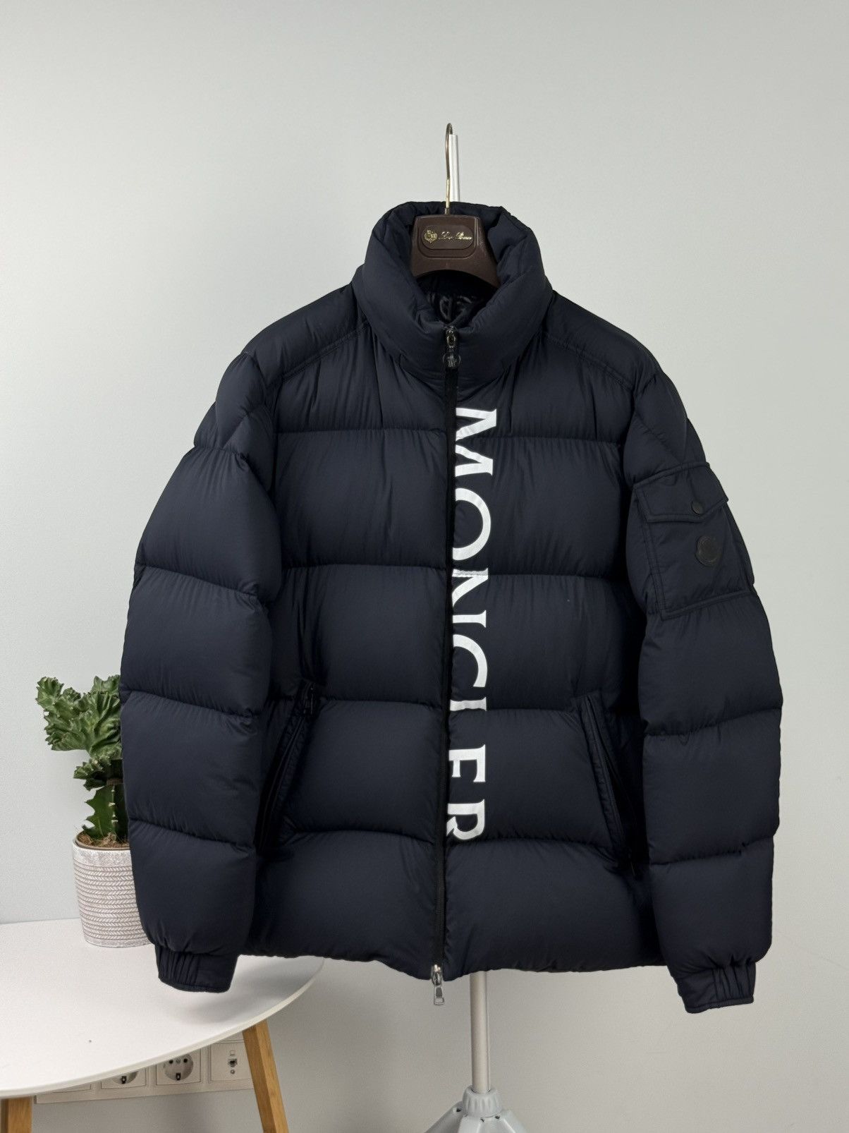 Moncler Moncler Puffer Jacket Nylon Maures Large Logo print moncler Size US L / EU 52-54 / 3 - 2 Thumbnail