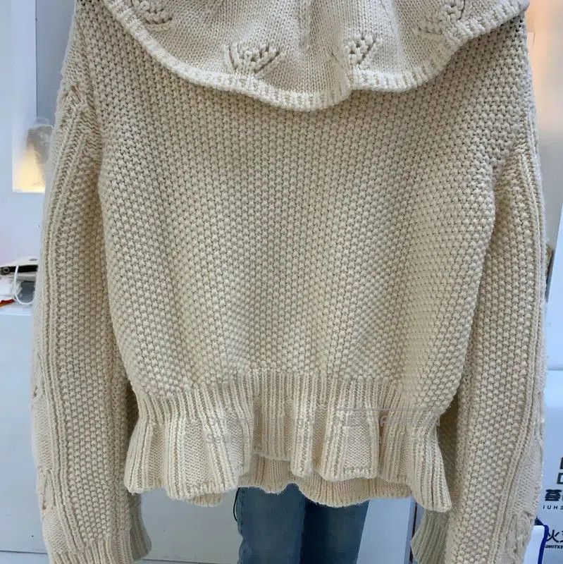 Valentino Valentino Women's Cream Wool Blend Sweater . Size M / US 6-8 / IT 42-44 - 7 Thumbnail