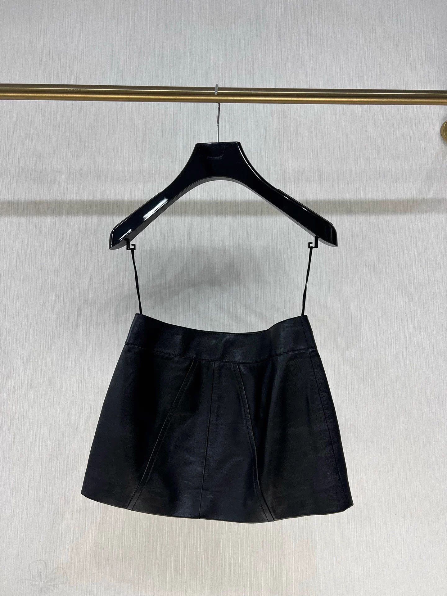 Celine Celine 24SS Y2K low-waist leather mini skirt 38 Size 27" / US 4 / IT 40 - 3 Thumbnail
