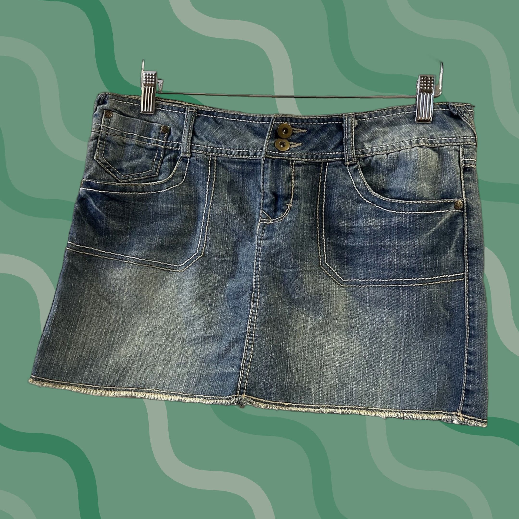 Vintage VINTAGE So Wear It Declare It Denim Skirt Mini Low Rise Blue 11 Grunge Y2K 90s 00s Indie Beach Rock Bohemian Hipster Women's Skirt Size 32" / US 10 / IT 46 - 1 Thumbnail
