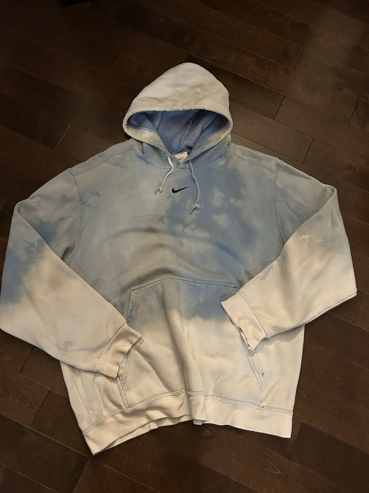 Nike Vintage Nike Centre Swoosh Pullover Hoodie - Sky Blue Size US L / EU 52-54 / 3 - 1 Thumbnail