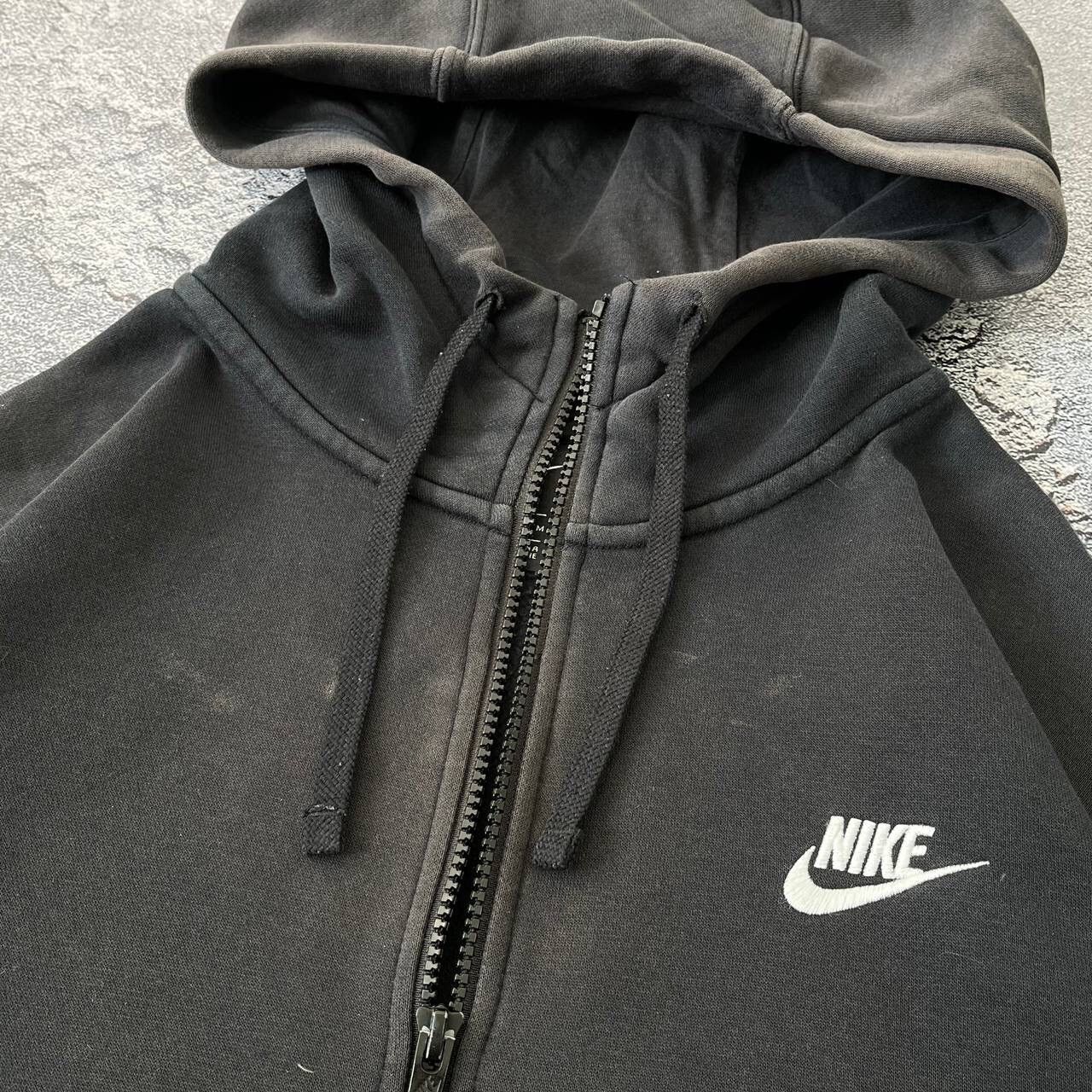 Nike Vintage Nike Sportswear Swoosh Basic Black Zip Hoodie M Size US M / EU 48-50 / 2 - 7 Thumbnail