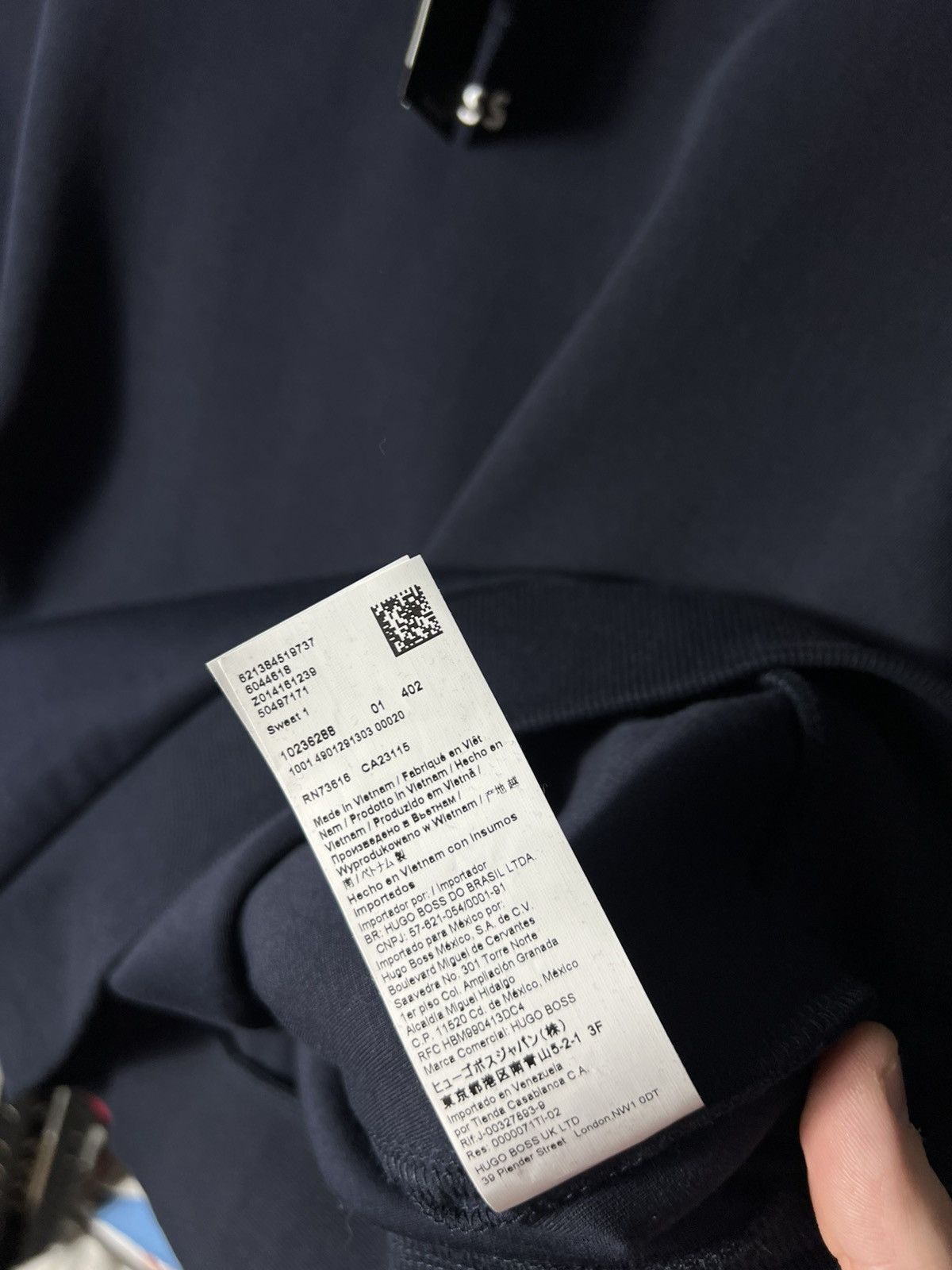 Hugo Boss 🖤 NWT BOSS Quarter 1/4 Zip Sweatshirt – Navy – Size M Size US M / EU 48-50 / 2 - 10 Thumbnail