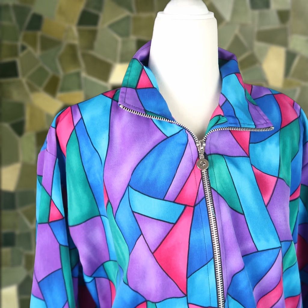 Vintage VINTAGE Teddi Jacket Women's M Short Sleeve Zip Blue Purple Stained Glass Geometric 90s Spring Fall Bomber Casual Patterns Size M / US 6-8 / IT 42-44 - 1 Thumbnail