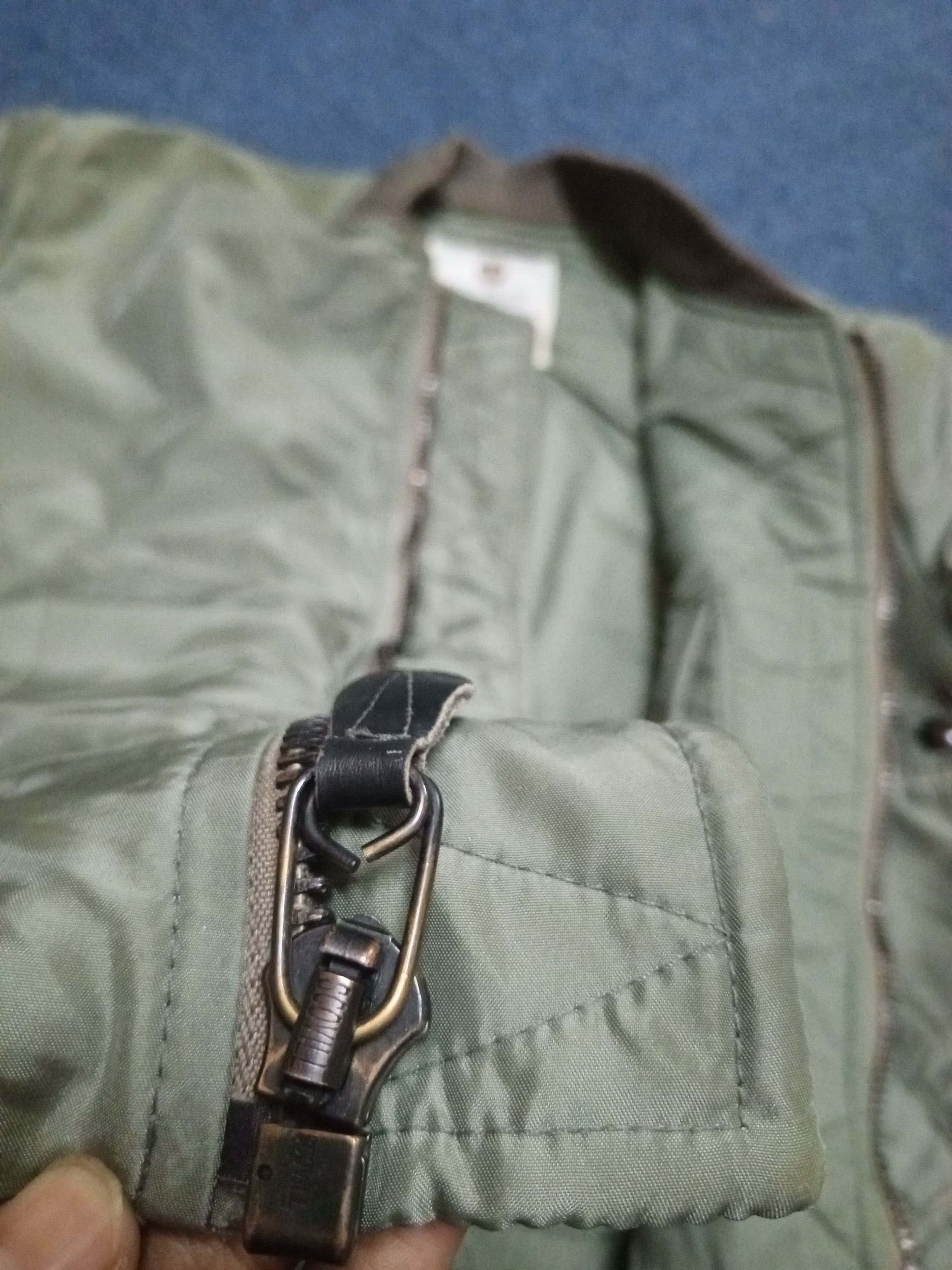 Vintage VINTAGE 90'S MA-1 BOMBER FLIGHT JACKET Size US XL / EU 56 / 4 - 9 Thumbnail