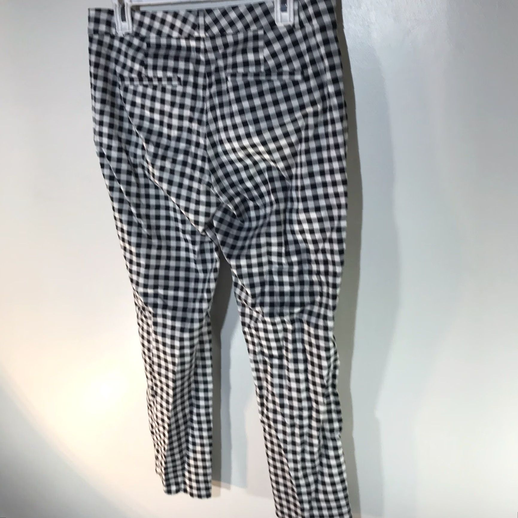 Banana Republic VINTAGE Banana Republic Dress Pants Womens Size 6P Check Tapered Trousers Fall Spring Summer Black/White Size 28" / US 6 / IT 42 - 4 Thumbnail