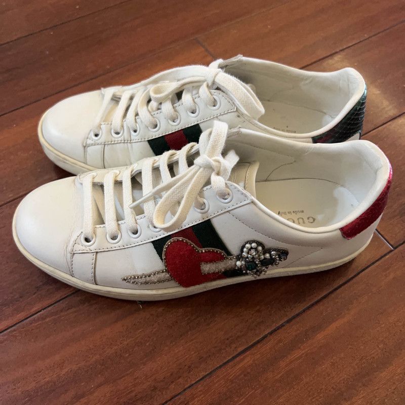 Gucci Gucci ACE Heart Leather Low-Top Sneakers -2508 Size US 5 / IT 35 - 1 Thumbnail