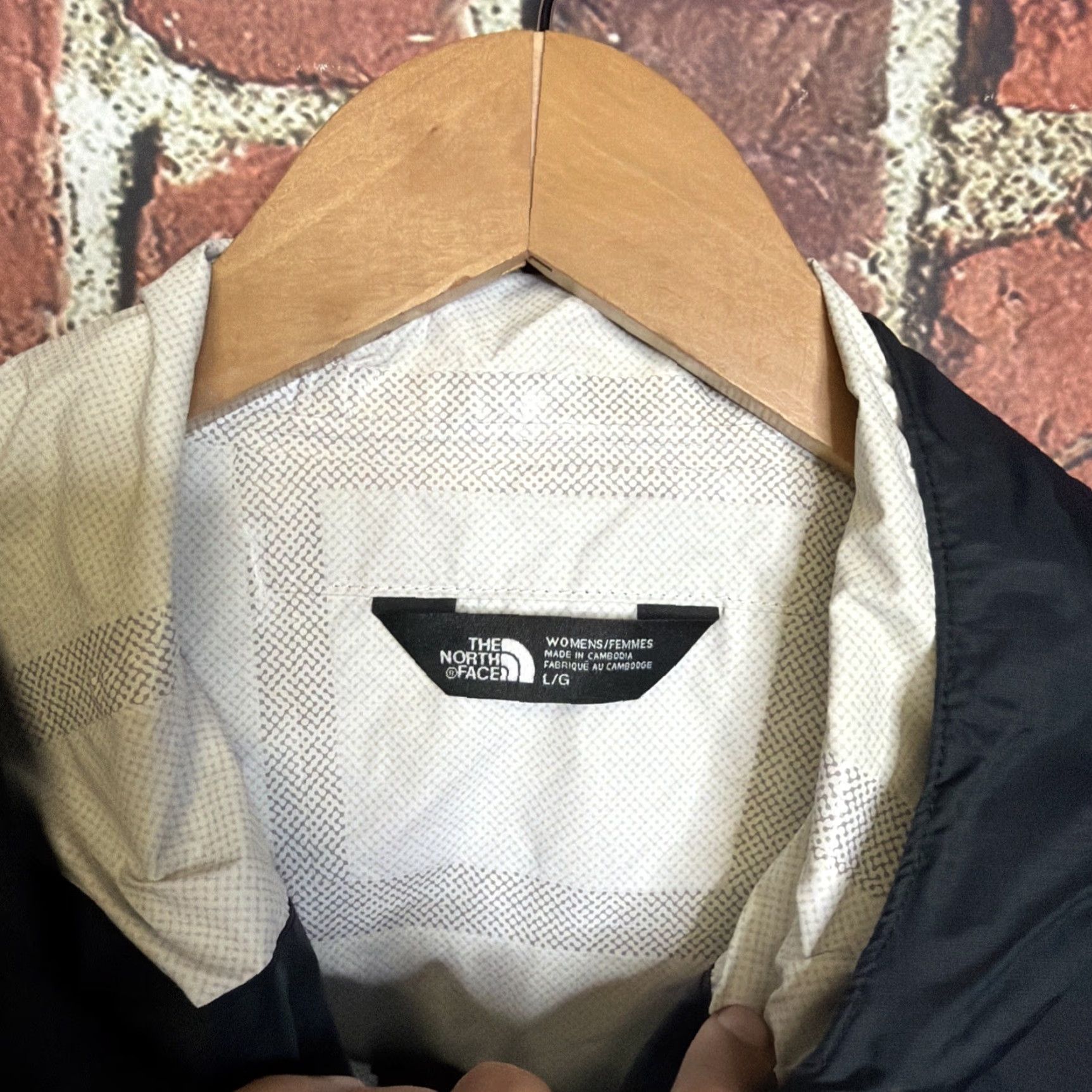 The North Face The North Face DryVent Windbreaker Jacket Womens Large Black Full Zip Hooded Size L / US 10 / IT 46 - 2 Thumbnail