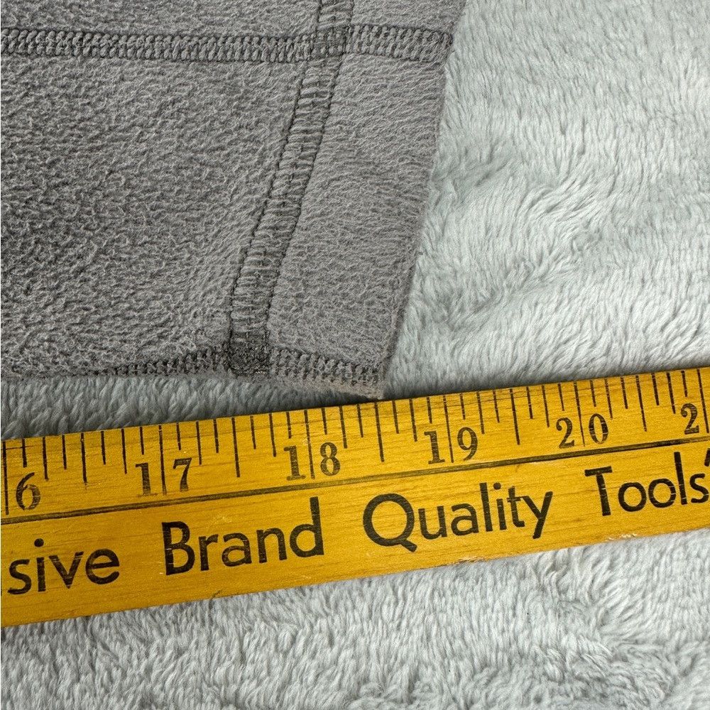 Patagonia Patagonia Micro D Grey Fleece Pullover Men’s Size Medium S Size US M / EU 48-50 / 2 - 3 Thumbnail