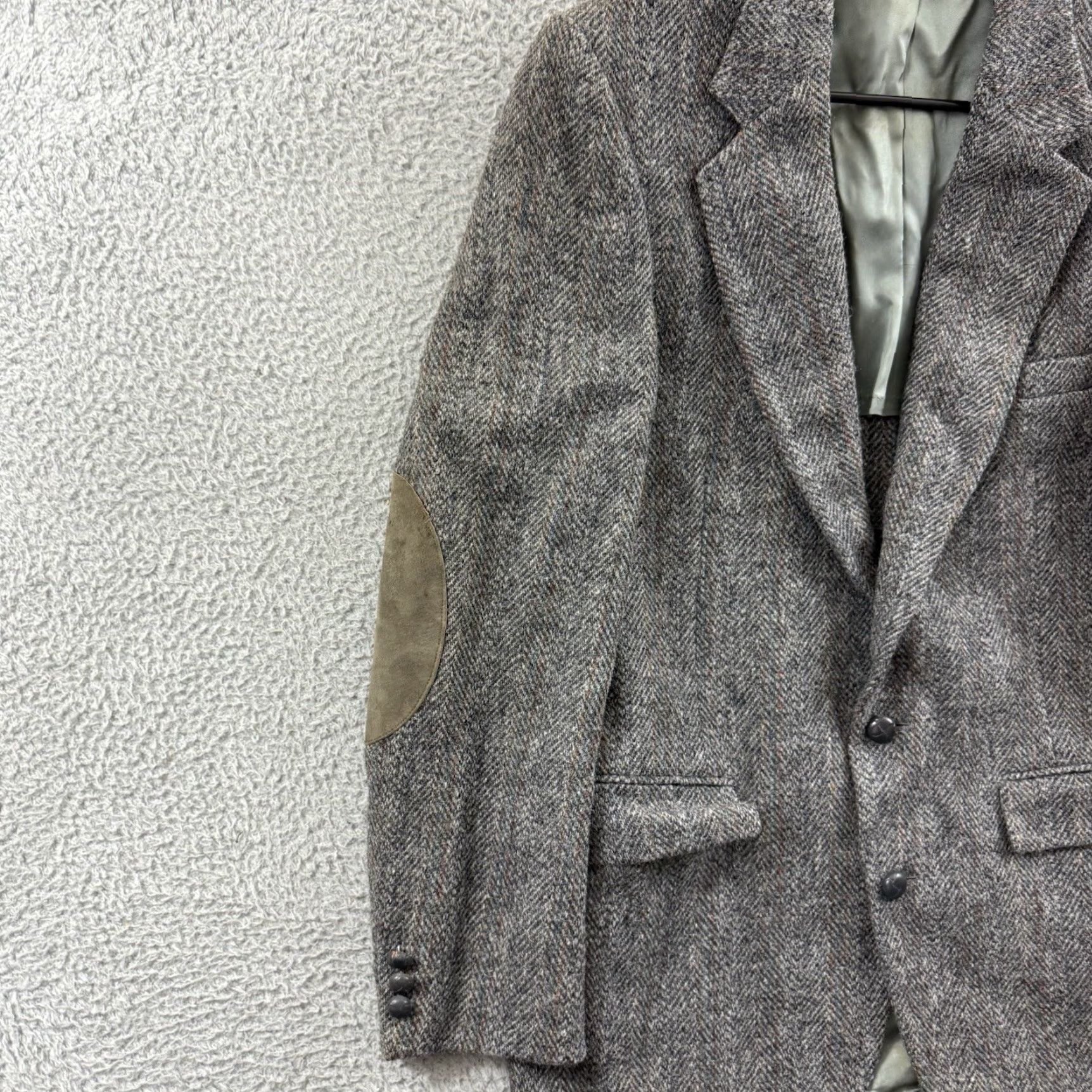 Harris Tweed VINTAGE Harris Tweed Blazer Men 40L Gray Wool Coat 3-Button Notch Lapel Herringbone Regular Fit Vintage Size 40R - 4 Thumbnail