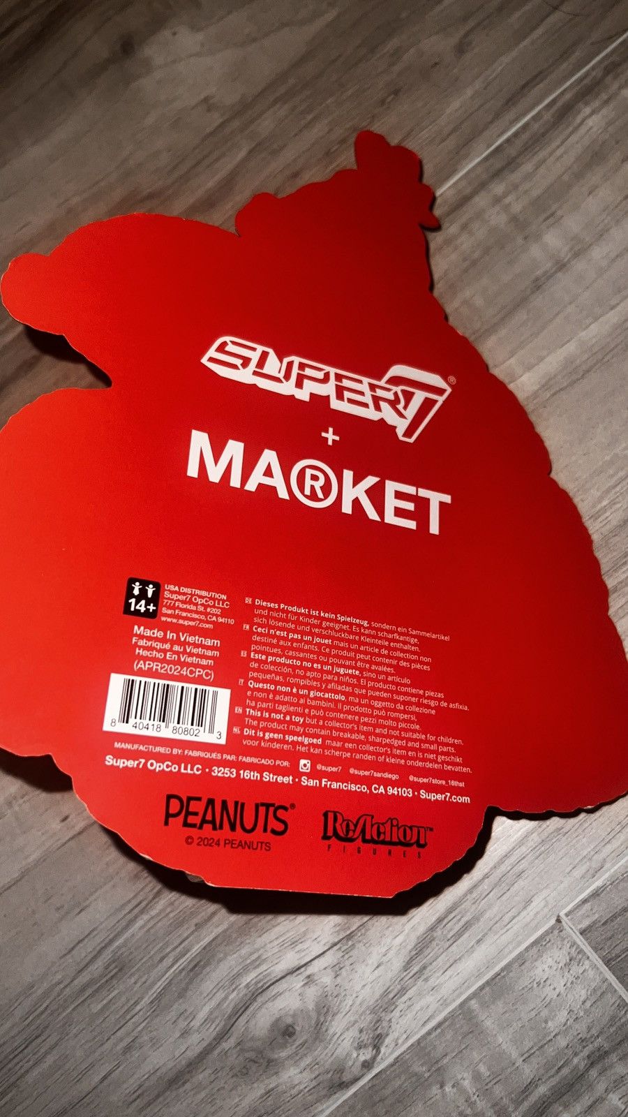 Market × Peanuts Peanuts ReAction Figure of Red Glitter Puffy Coat Snoopy. Size ONE SIZE - 2 Thumbnail