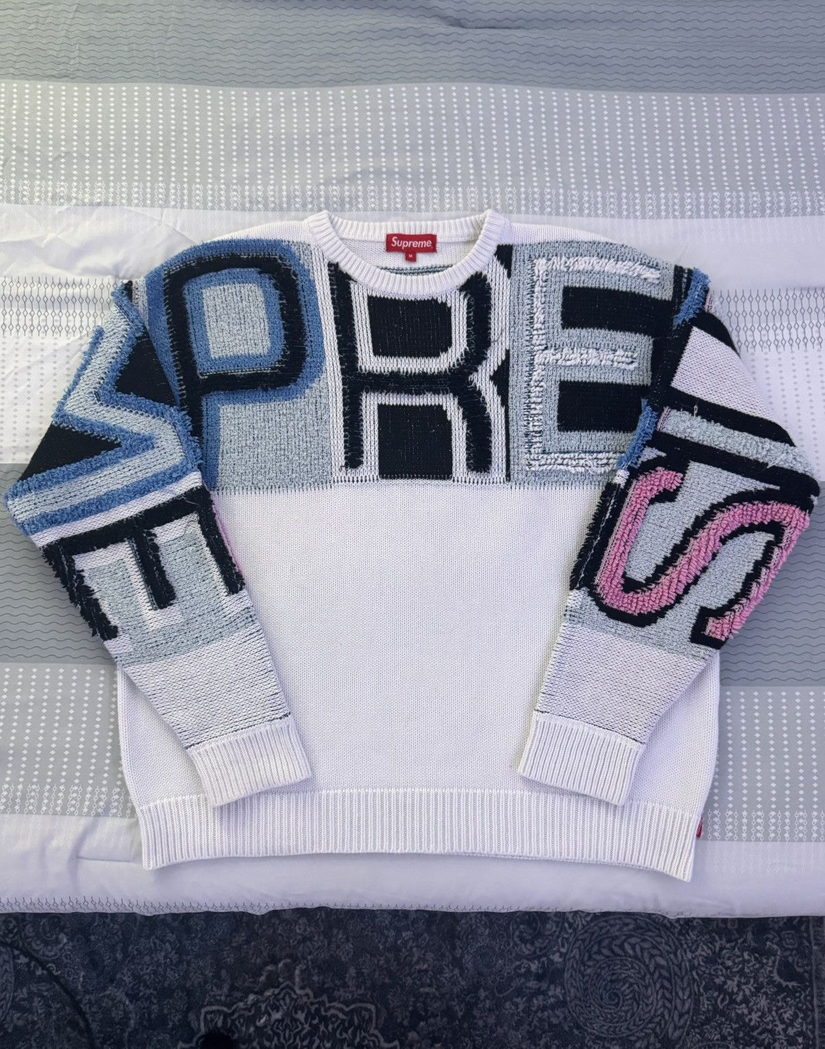 Supreme Supreme Chenille Logo Sweater White Size US M / EU 48-50 / 2 - 1 Thumbnail