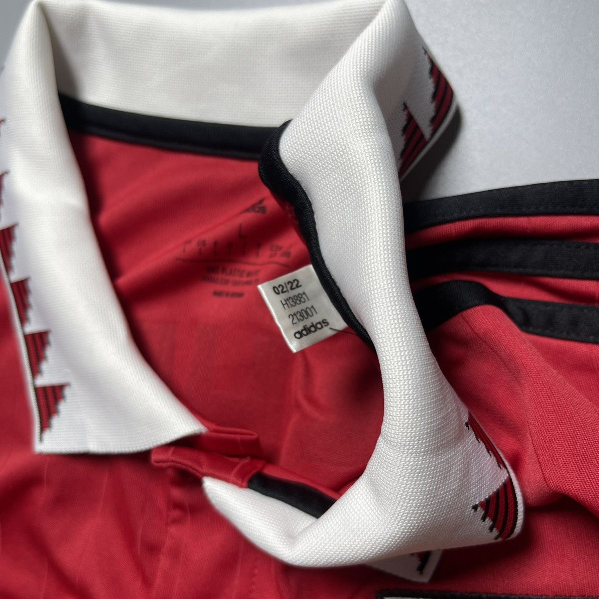 Vintage MAN UNITED ADIDAS 2022/2023 SOCCER HOME JERSEY #10 RASHFORD Size US L / EU 52-54 / 3 - 7 Thumbnail