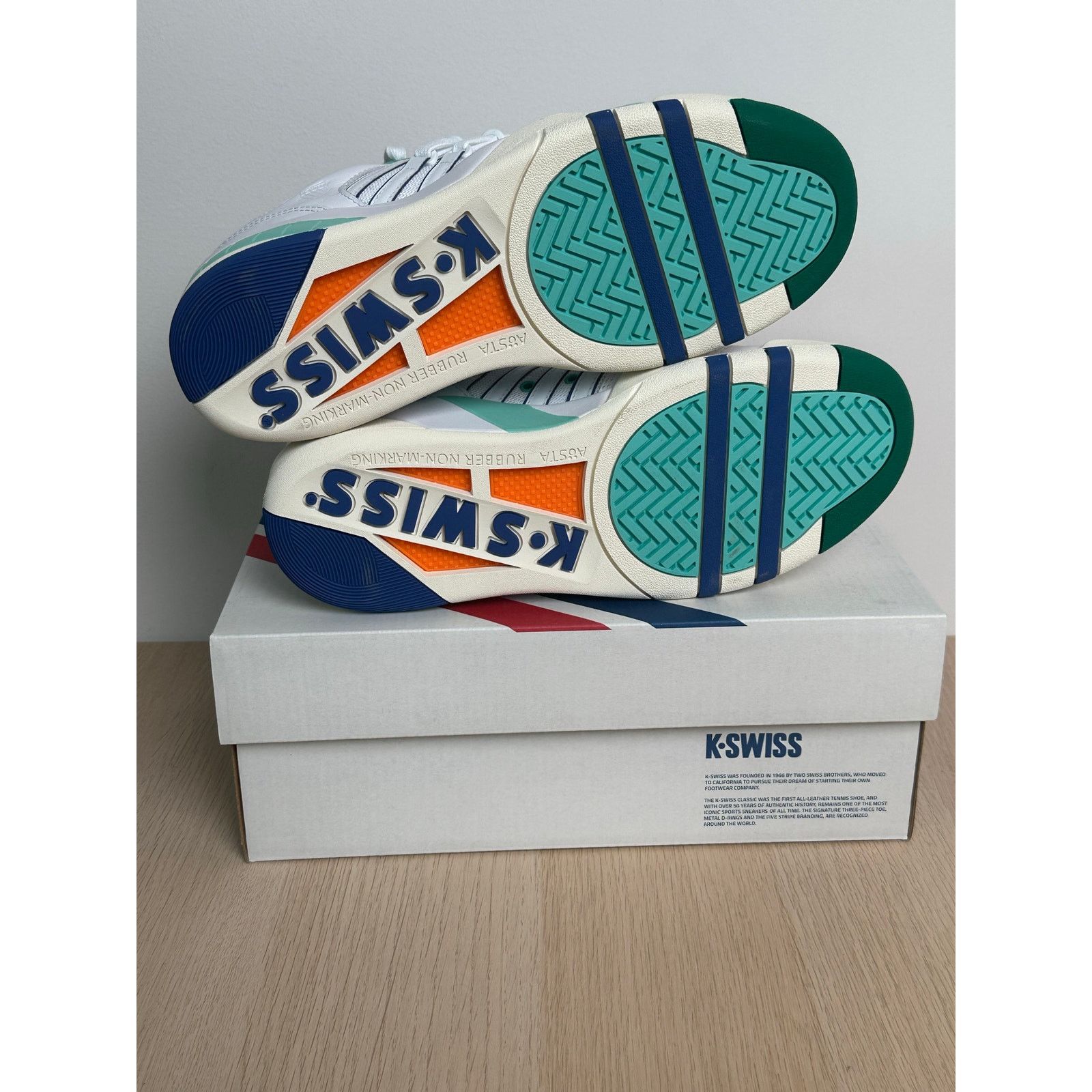 K-Swiss K-SWISS Si-18 International White Sneaker Size 7.5M - NEW Size US 7.5 / EU 40-41 - 6 Thumbnail