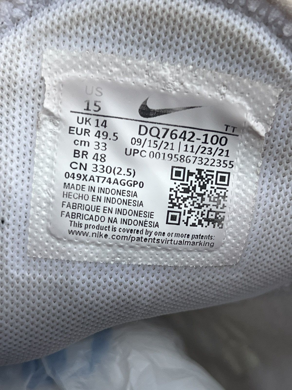 Nike CLEAN Nike Air Max 270 Sanddrift size 15 Running shoes Size US 15 / EU 48 - 10 Thumbnail