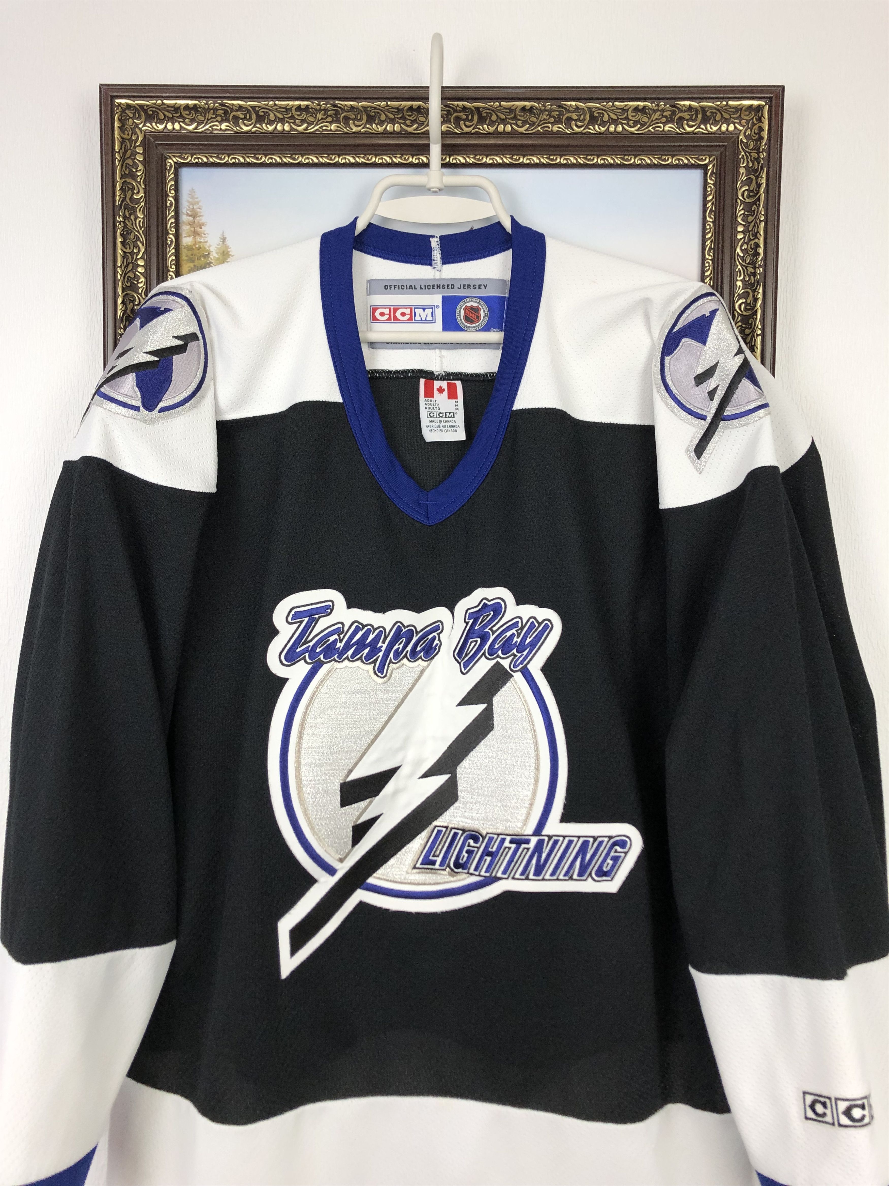 Ccm Vintage Tampa Bay Lightning Authentic NHL Hockey Jersey Size US M / EU 48-50 / 2 - 2 Thumbnail