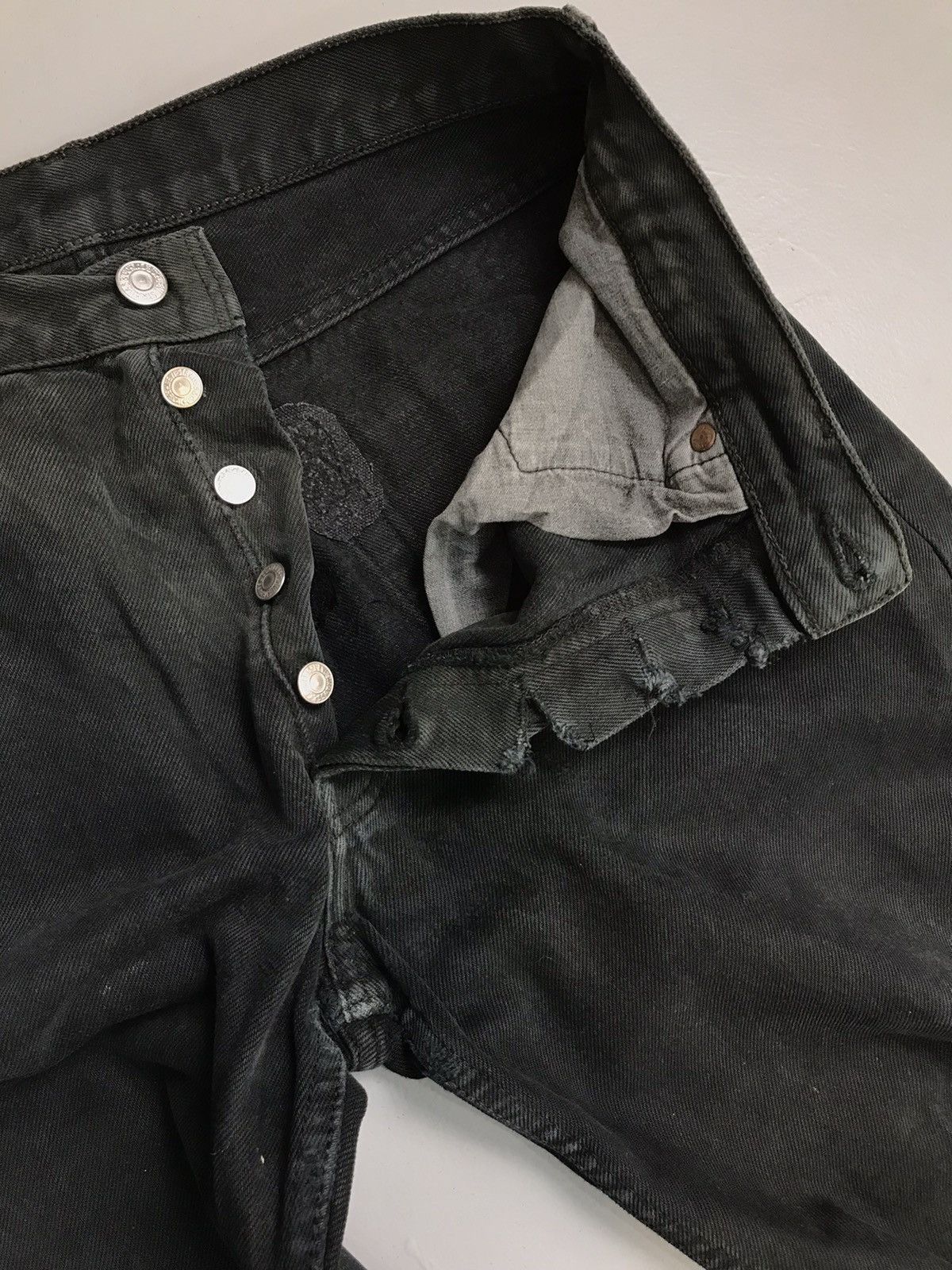 Levi's Vintage Levi’s 501 paper tab damaged denim Size US 30 / EU 46 - 9 Thumbnail
