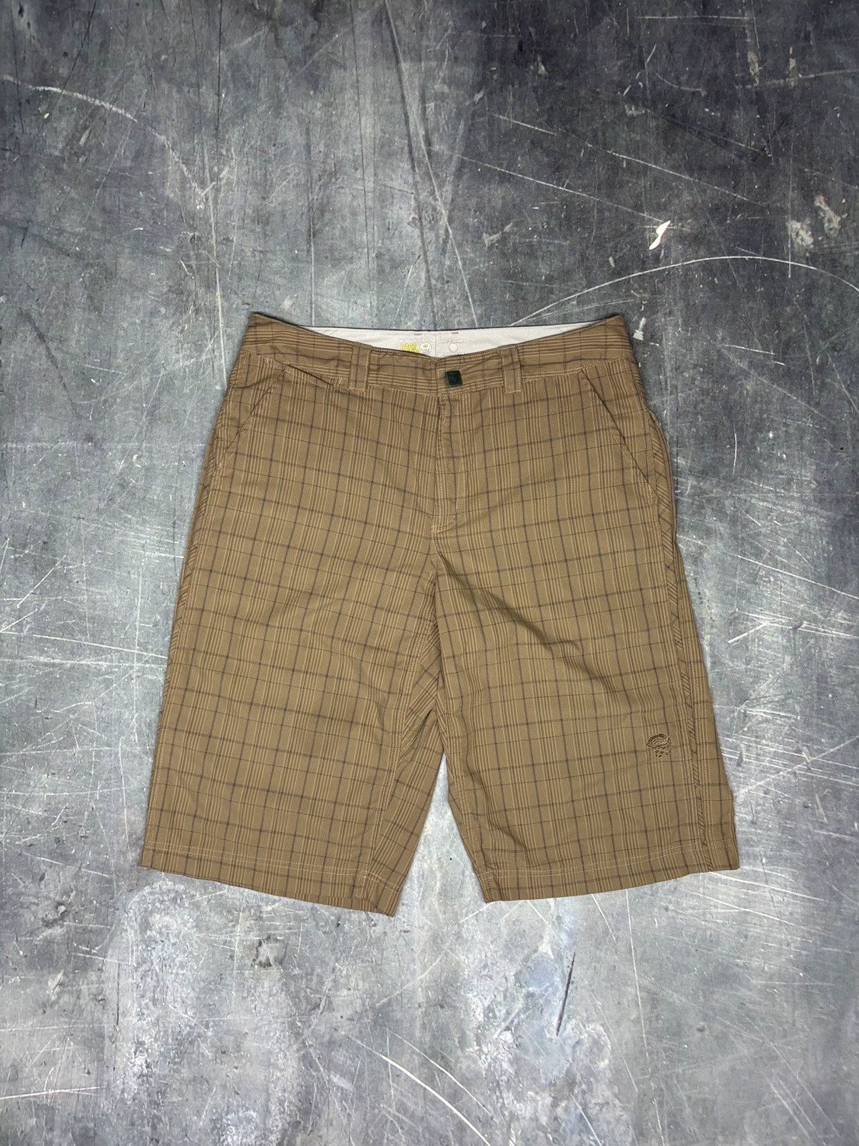 Mountain Hardwear 📔Mountain Hardwear Check Short Size US 34 / EU 50 - 1 Thumbnail