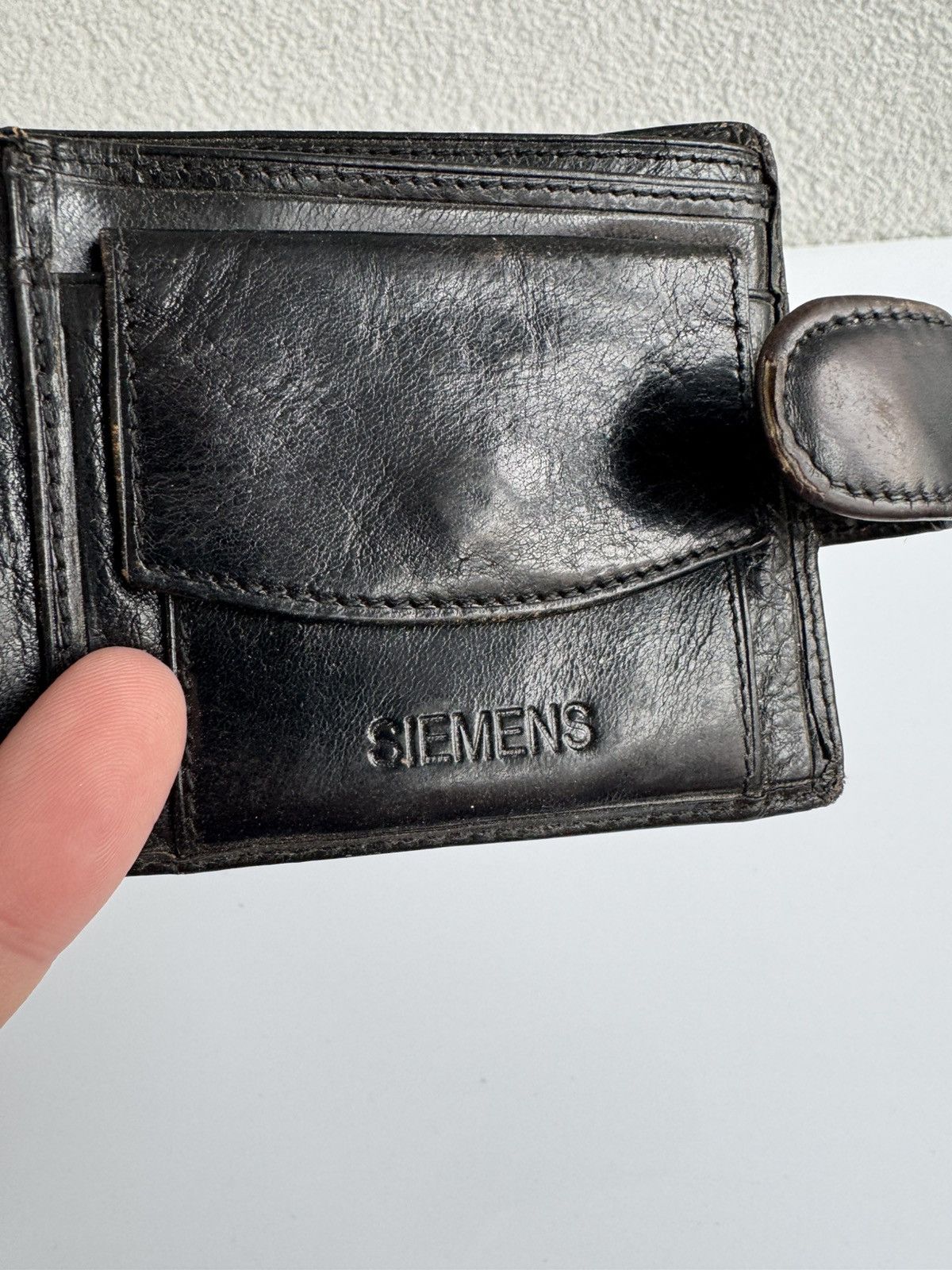 Vintage Vintage Siemens Black Leather Wallet Bifold Size ONE SIZE - 4 Thumbnail