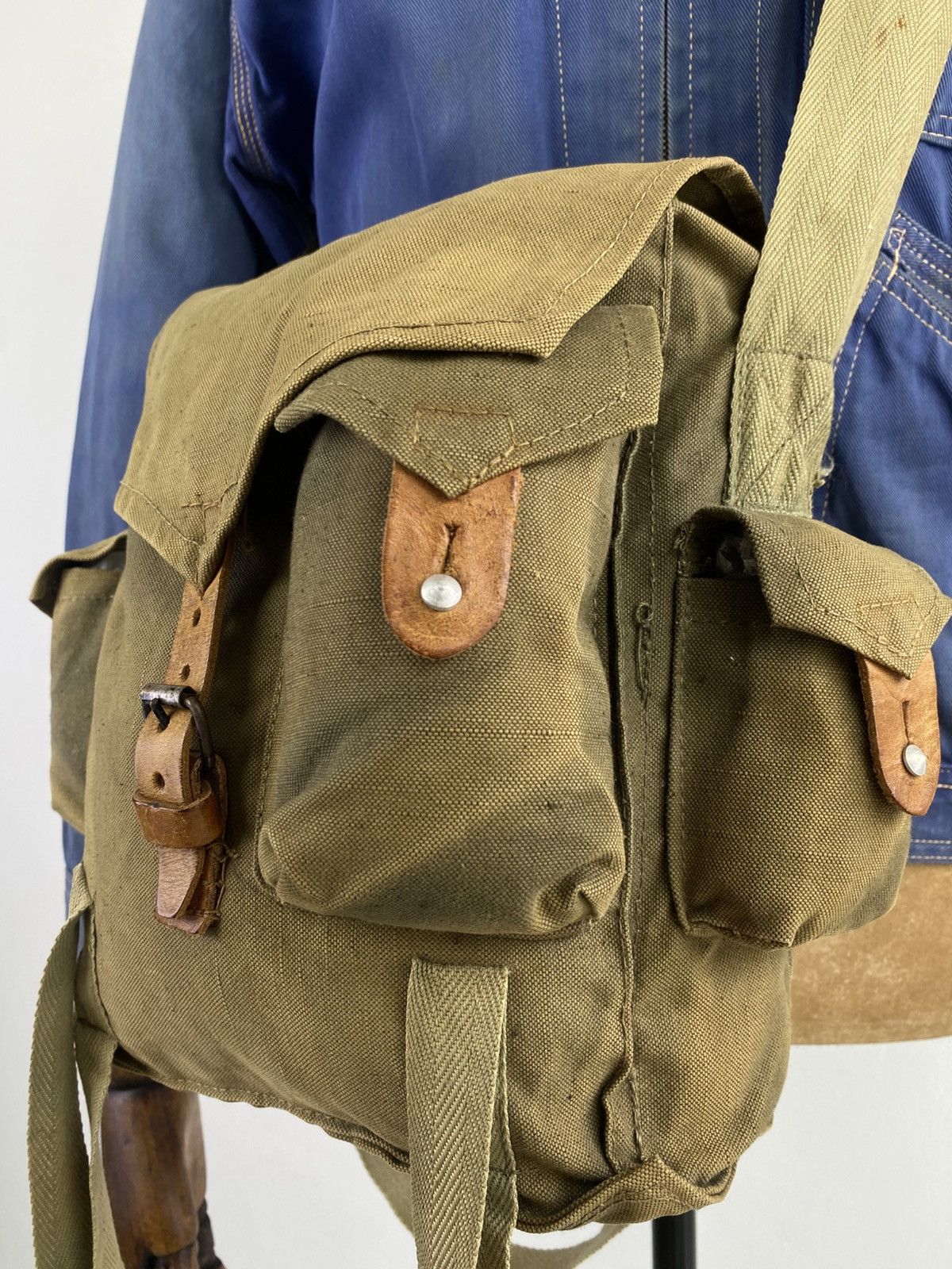 Japanese Brand 2000’s Shimamura Tokyo Canvas Military Tactical Sling Bag Size ONE SIZE - 3 Thumbnail