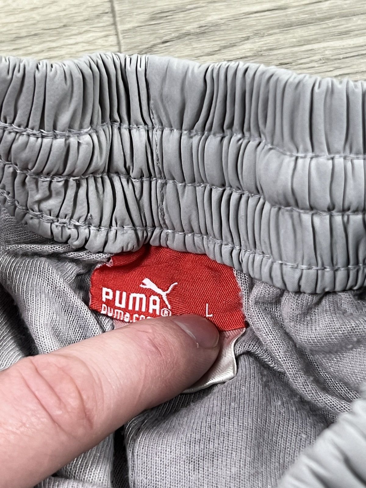 Puma VINTAGE 90s PUMA Nylon Track Pants Size L Size US 33 - 7 Thumbnail