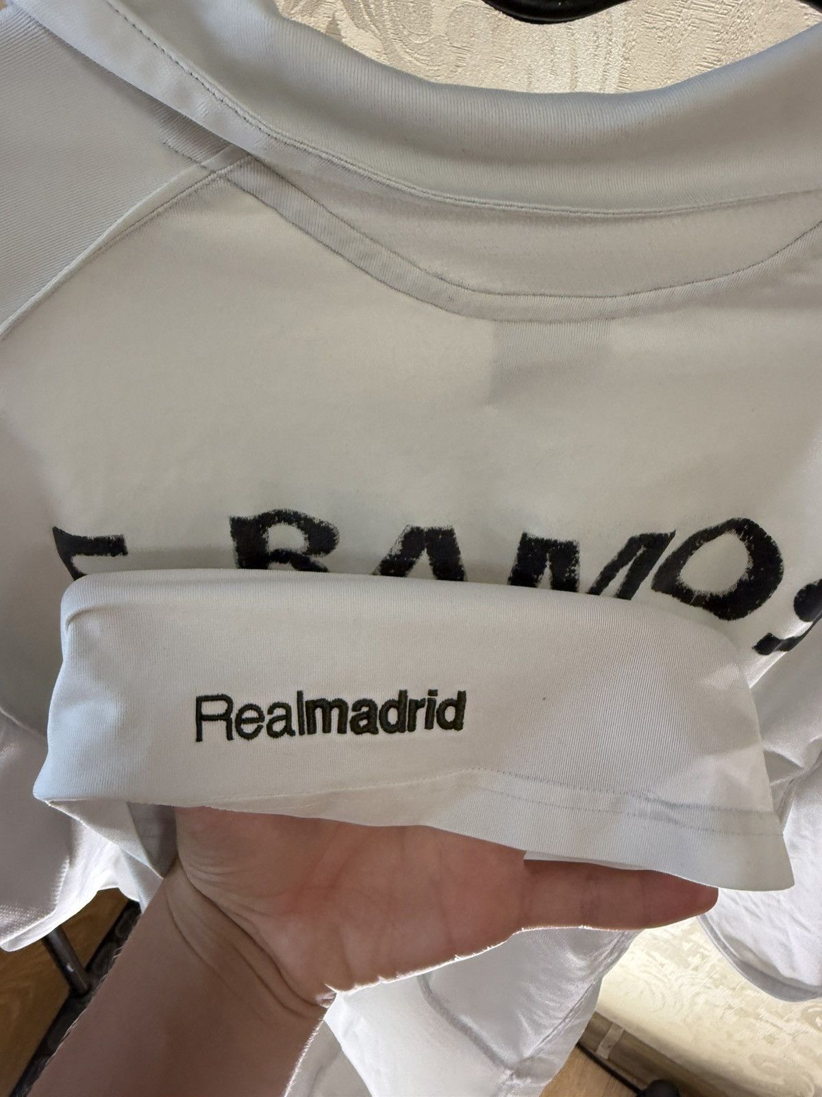 Adidas ✅2005 ADIDAS REAL MADRID JERSEY SERGIO RAMOS NUMBER 5✅ Size US L / EU 52-54 / 3 - 8 Thumbnail
