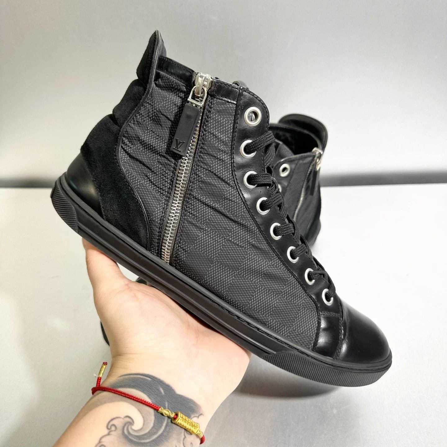 Louis Vuitton Louis Vuitton Damier Zip Sneaker Size 7/41 Mint Size US 7 / EU 40 - 8 Thumbnail