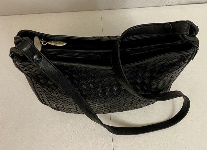 Cole Haan Cole Haan Black Leather Intrecciato Woven Shoulder Bag Size ONE SIZE - 7 Thumbnail