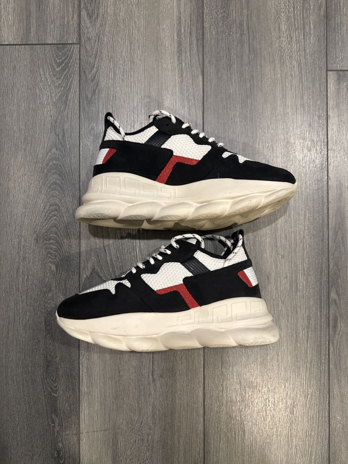 Versace Versace Chain reaction sneakers Size US 10 / EU 43 - 2 Thumbnail