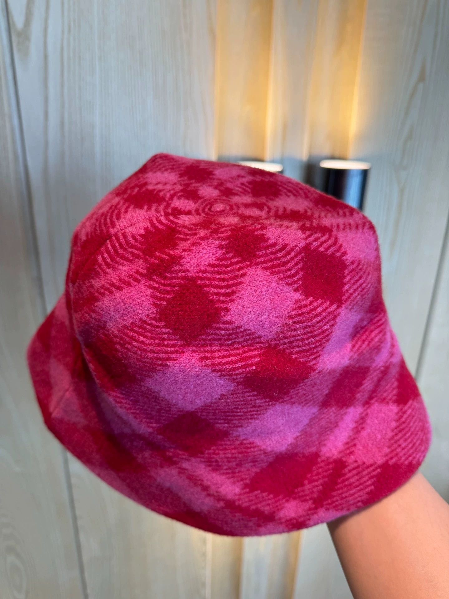 Vivienne Westwood Vivienne Westwood Pink Check Fisherman Cap 100% Wool OS Size ONE SIZE - 8 Thumbnail
