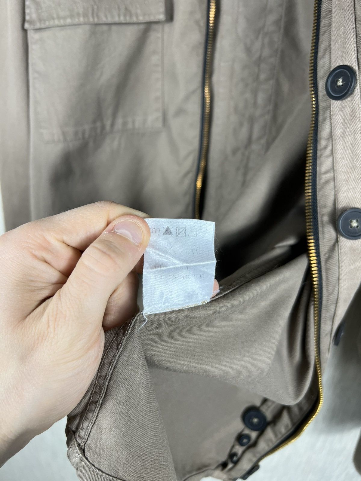 Givenchy Archival Givenchy zip overshirt jacket buttons shirt pockets Size US M / EU 48-50 / 2 - 12 Thumbnail