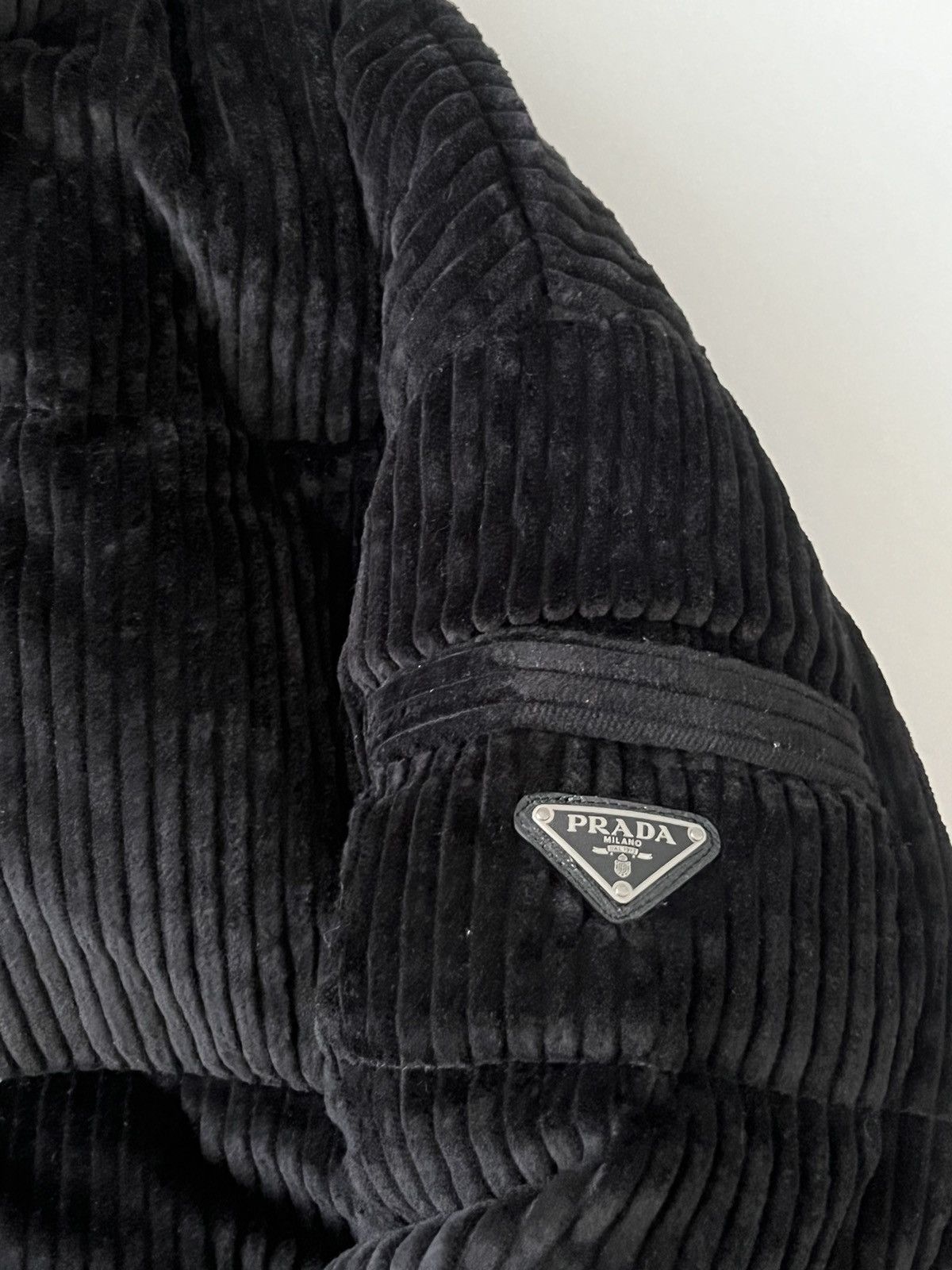 Prada Prada Logo Velvet Puffer Jacket Size US L / EU 52-54 / 3 - 5 Thumbnail