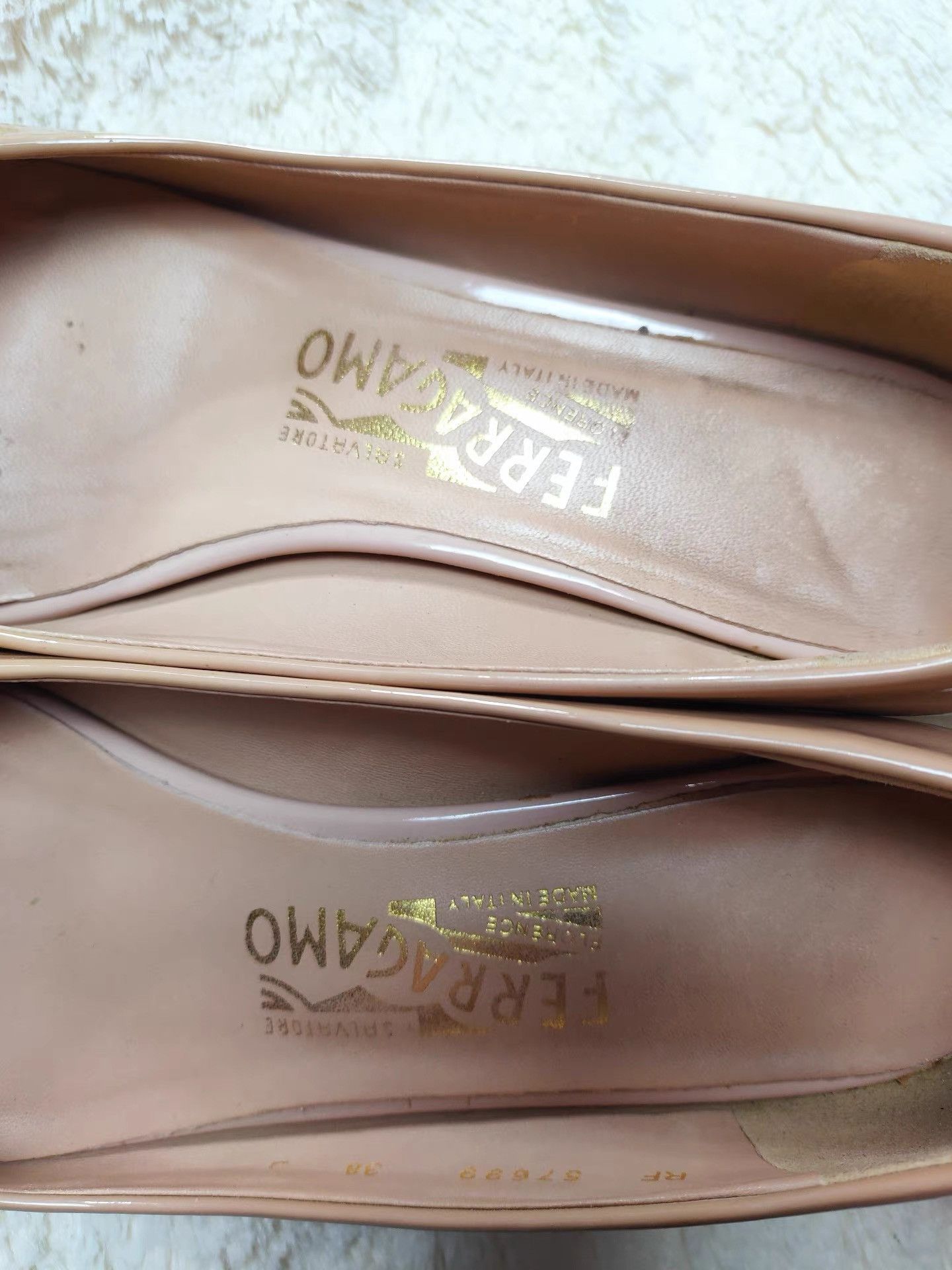 Salvatore Ferragamo Salvatore Ferragamo Women's Shoes K29 Size US 6.5 / IT 36.5 - 2 Thumbnail