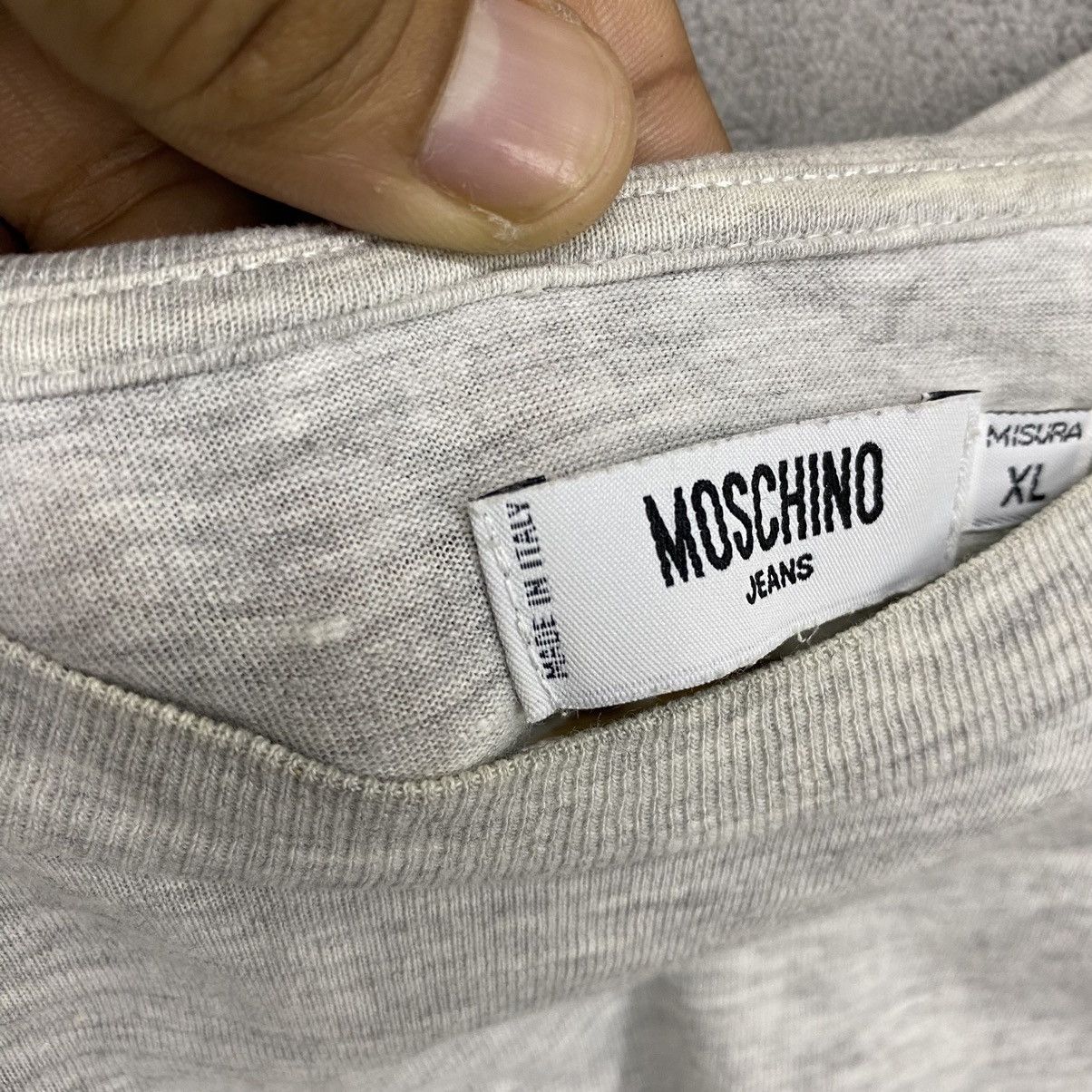 Moschino × Vintage Logo Graphic Shoes Moschino T-Shirt Size US XL / EU 56 / 4 - 11 Thumbnail