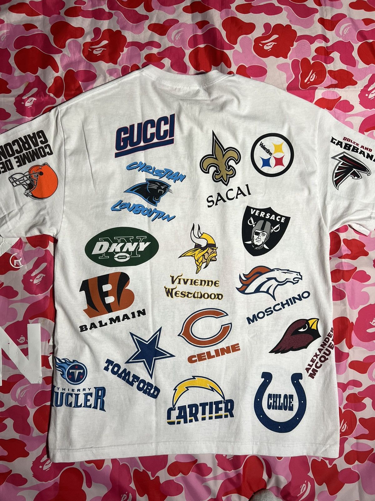 Market × NFL NFL Designer Logo’s x Chinatown Market Football Men’s XL Tee Size US XL / EU 56 / 4 - 2 Thumbnail