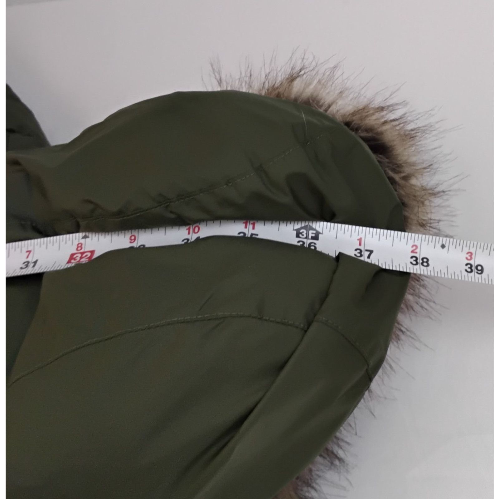 Marmot Marmot 700 Down Fill Parka Women's XS Green Faux Fur Ruff Size XS / US 0-2 / IT 36-38 - 16 Thumbnail